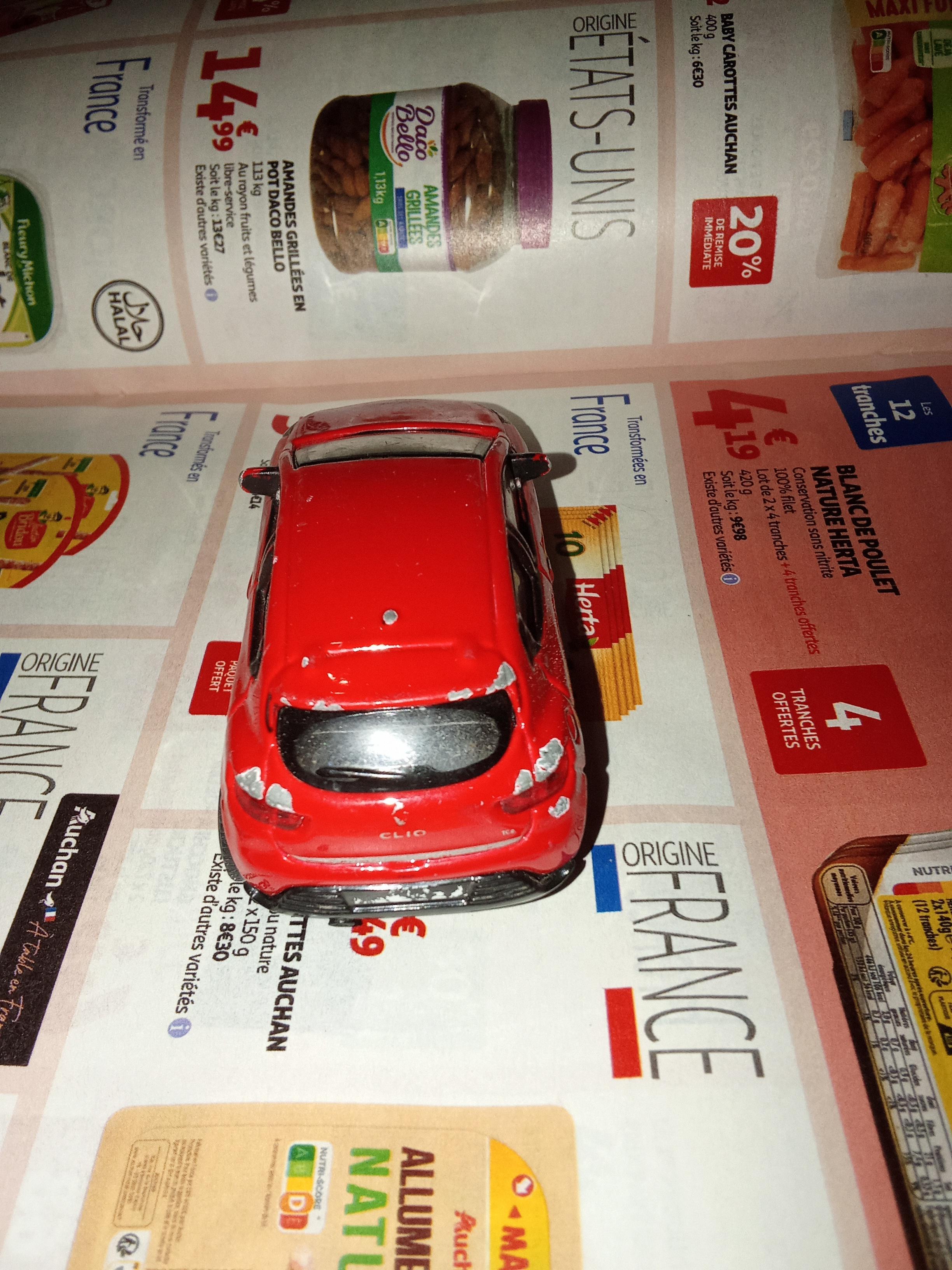 troc de troc renault mégane burago échelle 1/43 image 1