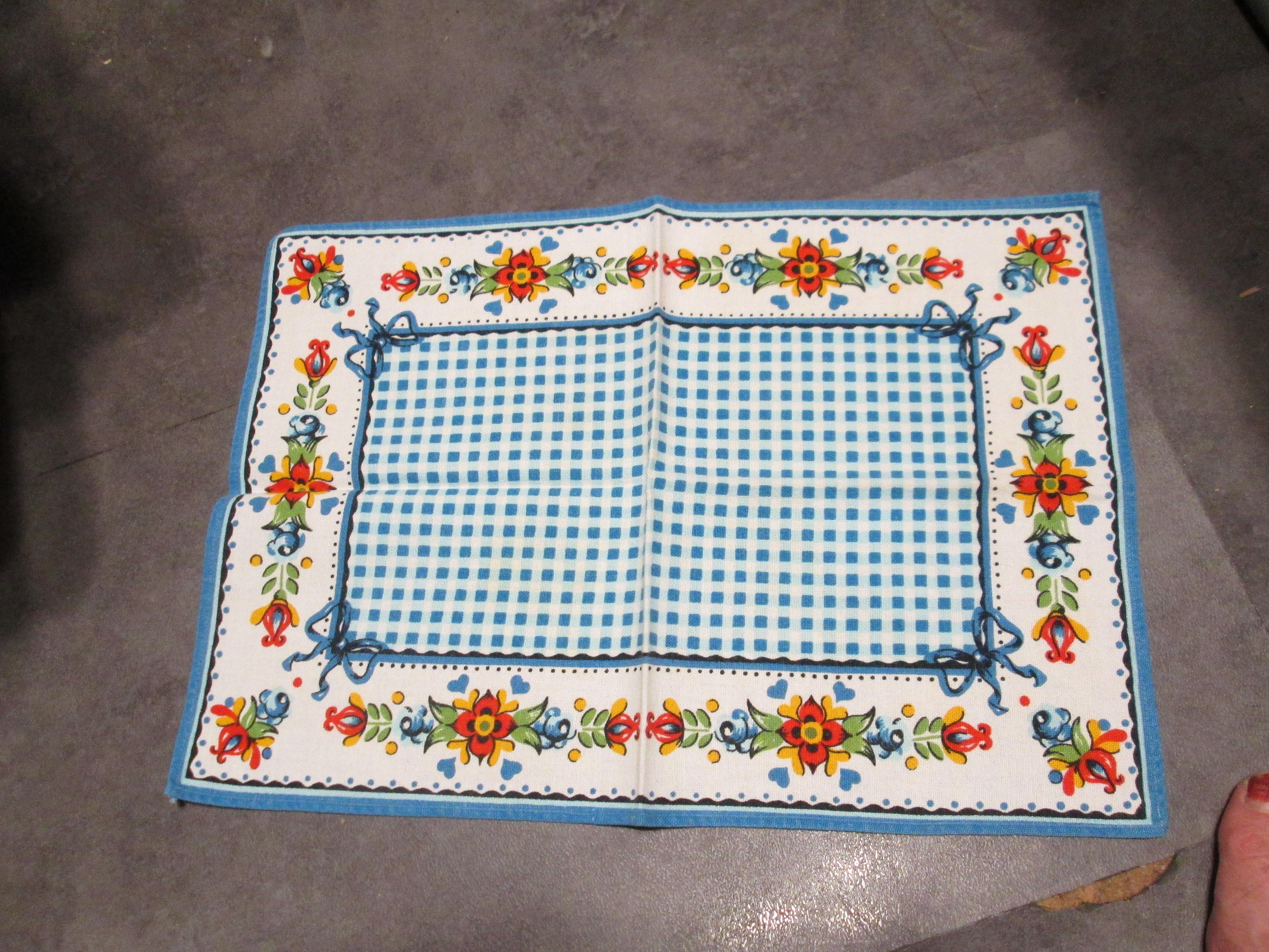 troc de troc napperon rectangulaire 17cm sur 40 jamais servi 2 noisettes image 0