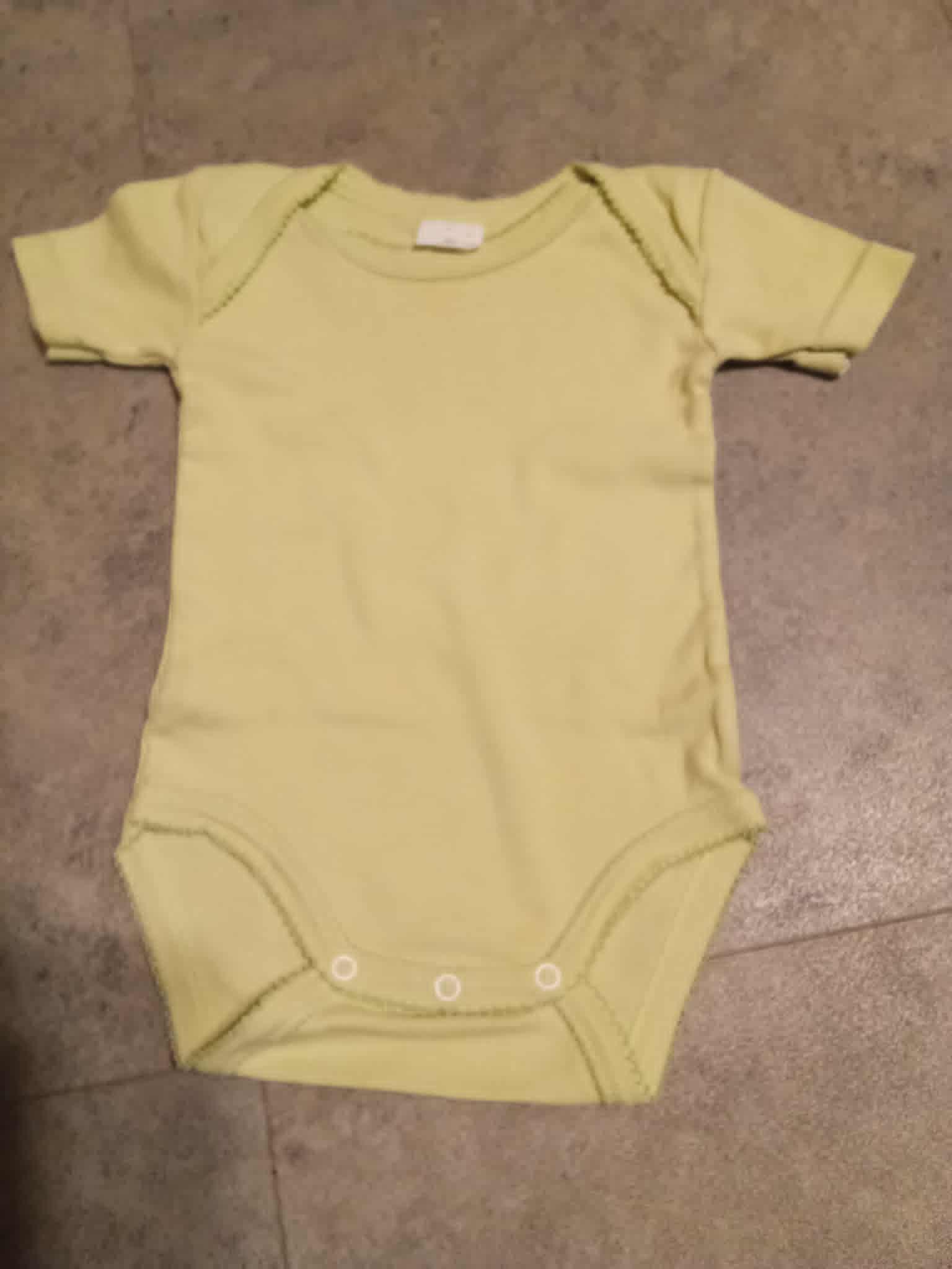troc de troc body vert pale 3 mois image 0