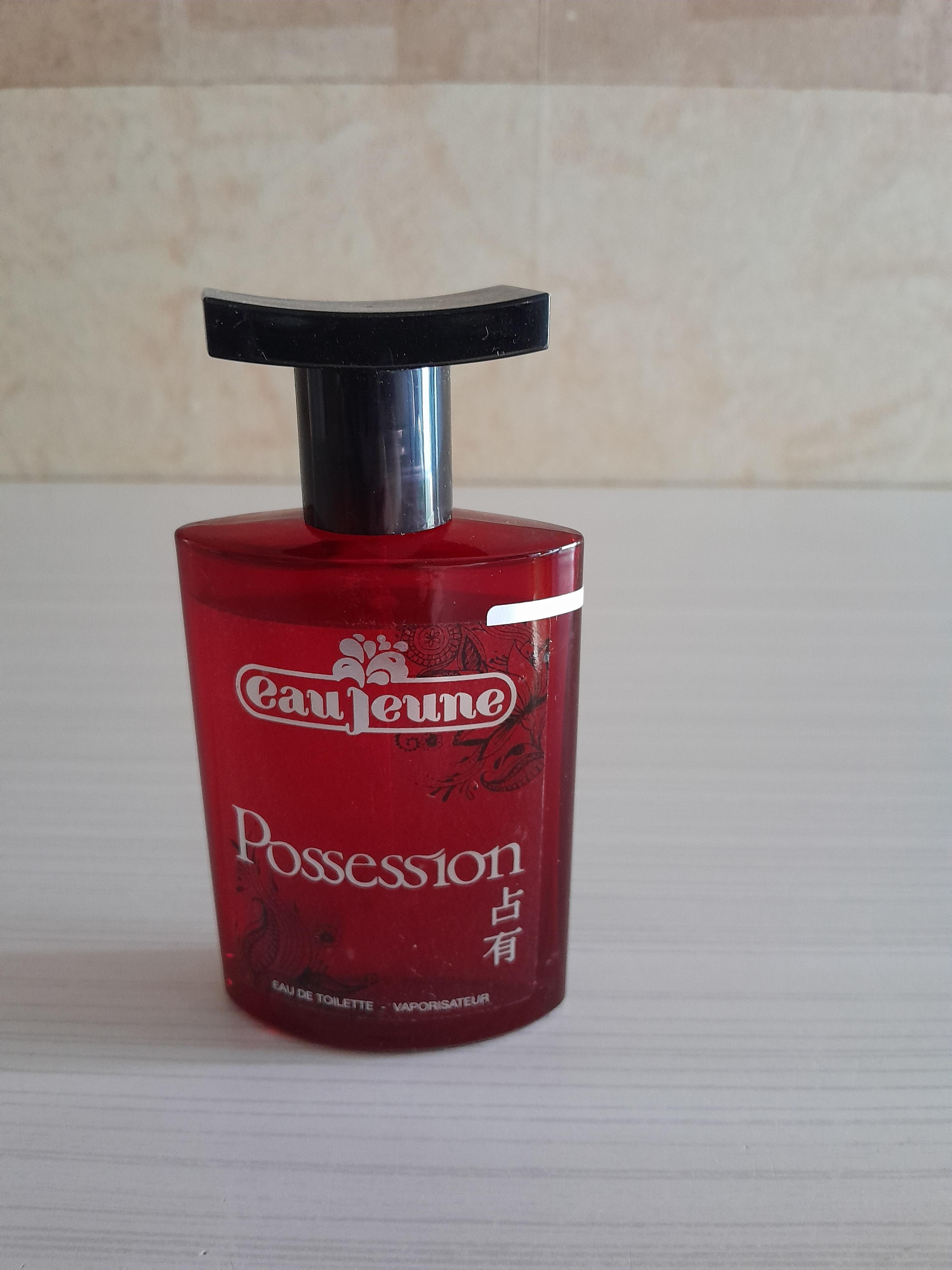 troc de troc réservée parfum eau jeune "possession" image 0