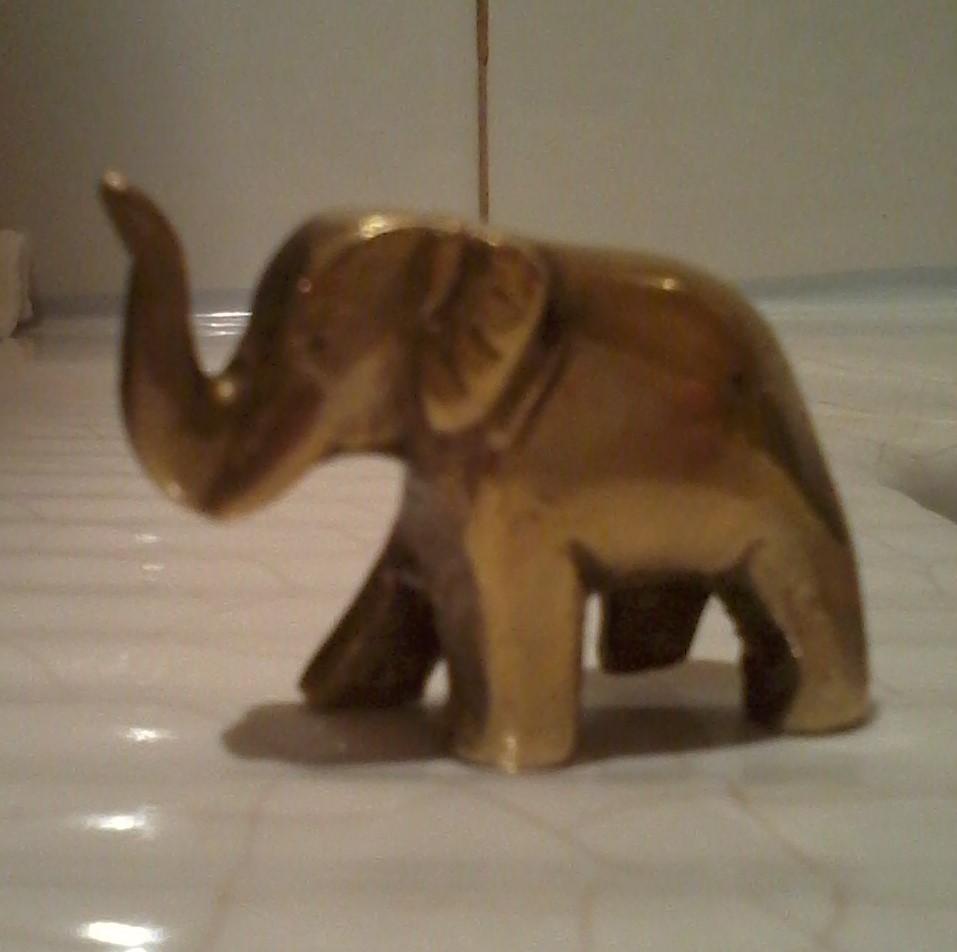 troc de troc mini elephant metal dore plein. image 0