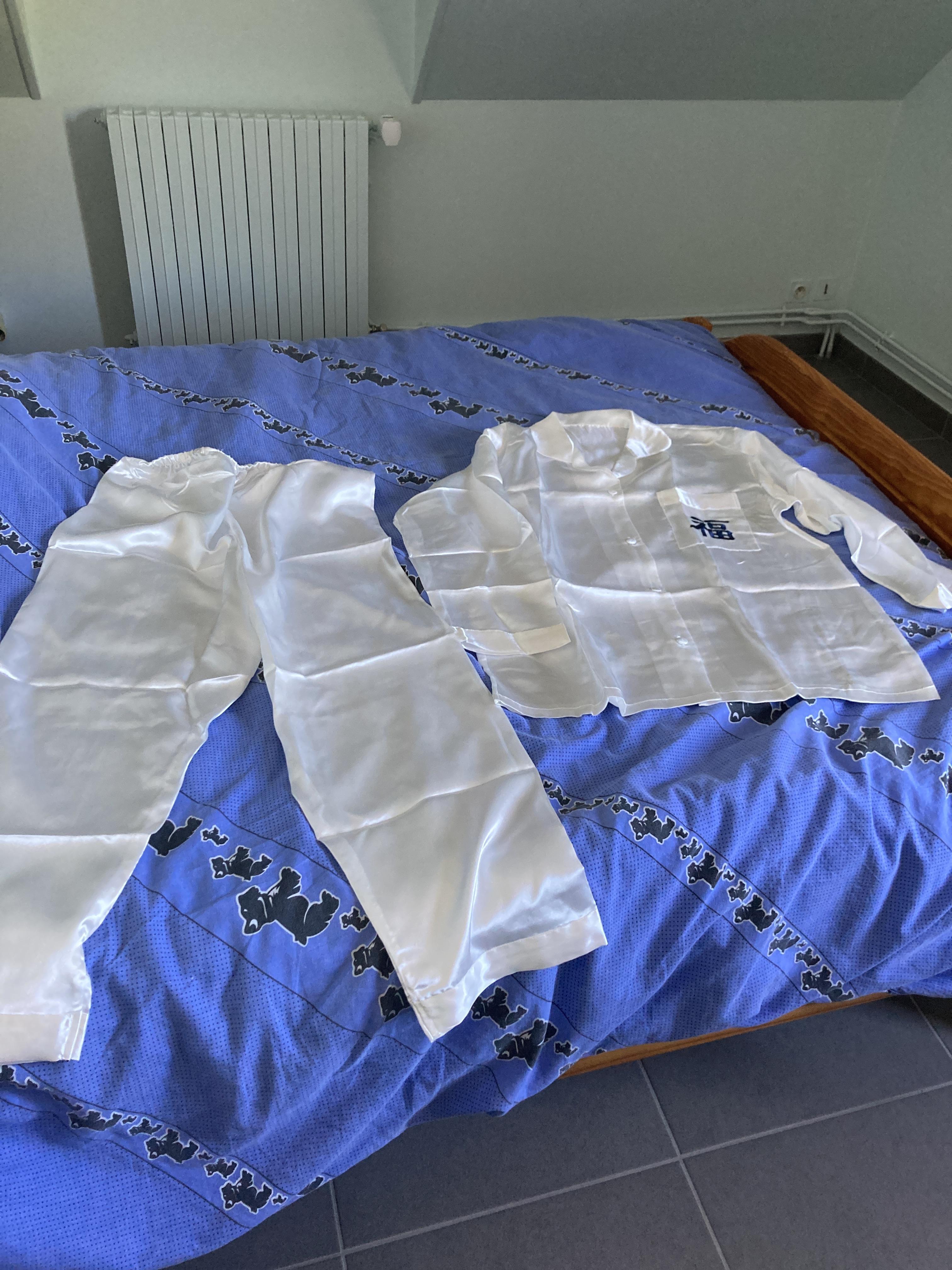 troc de troc pyjama 48 neuf image 0