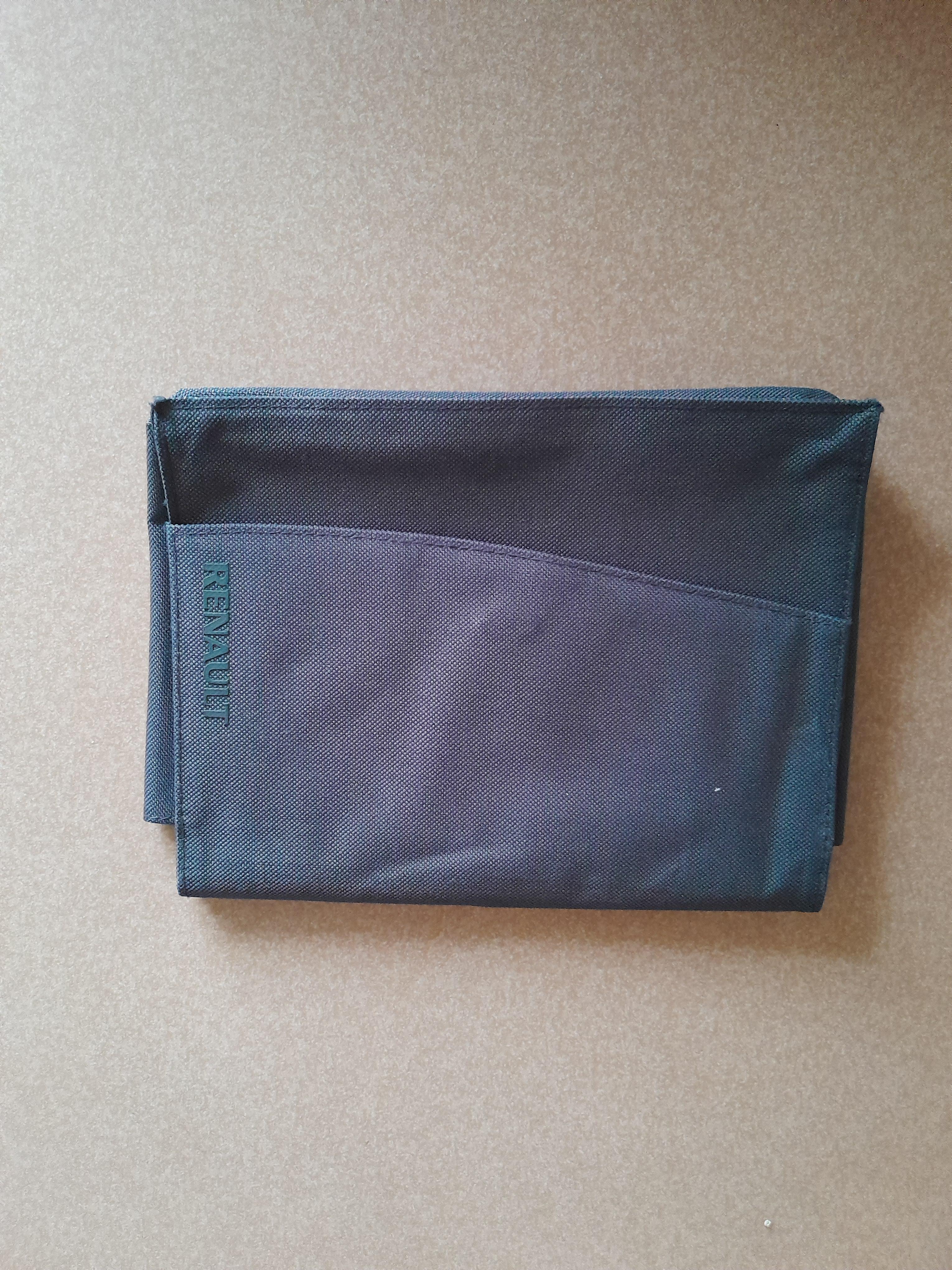troc de troc pochette renault  neuve pour documents image 0