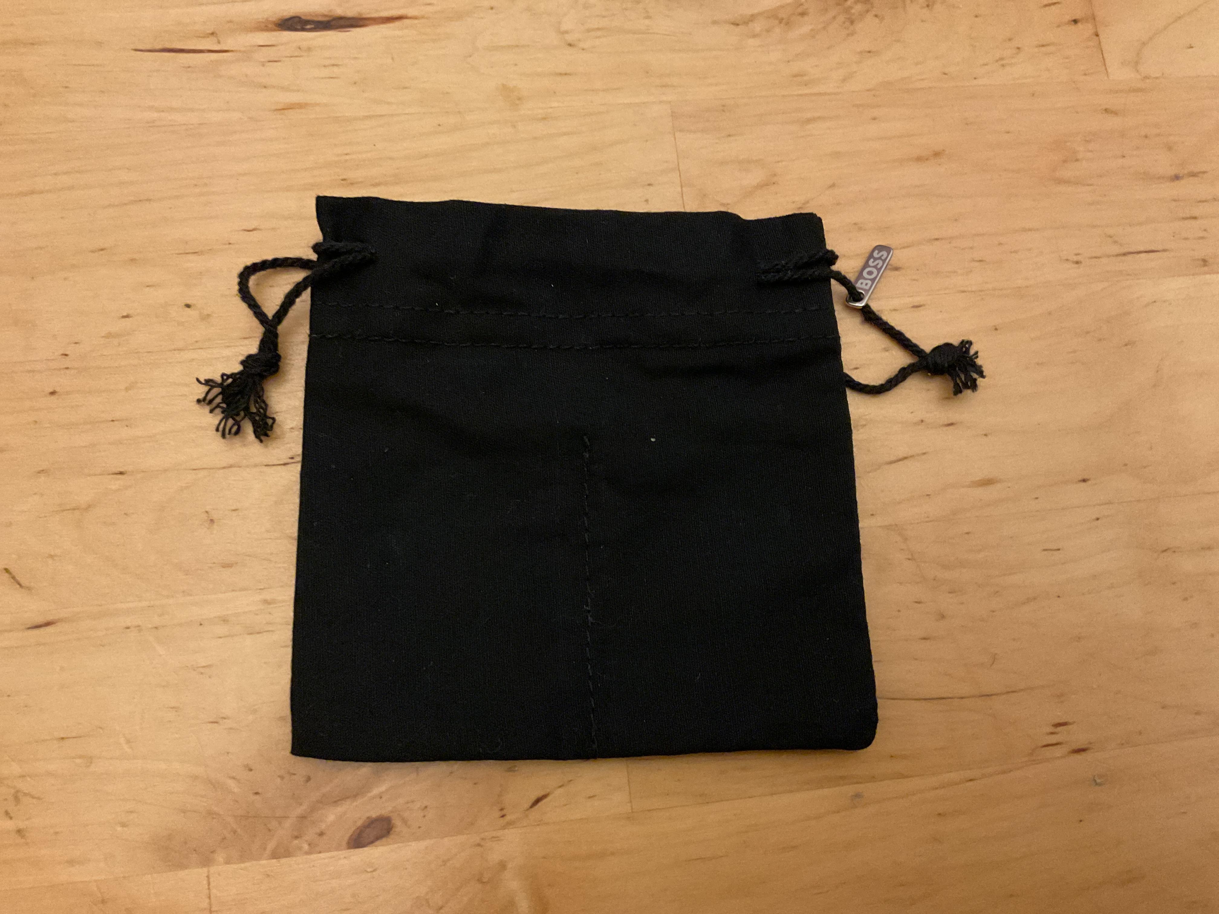 troc de troc pochette en tissu noir image 0