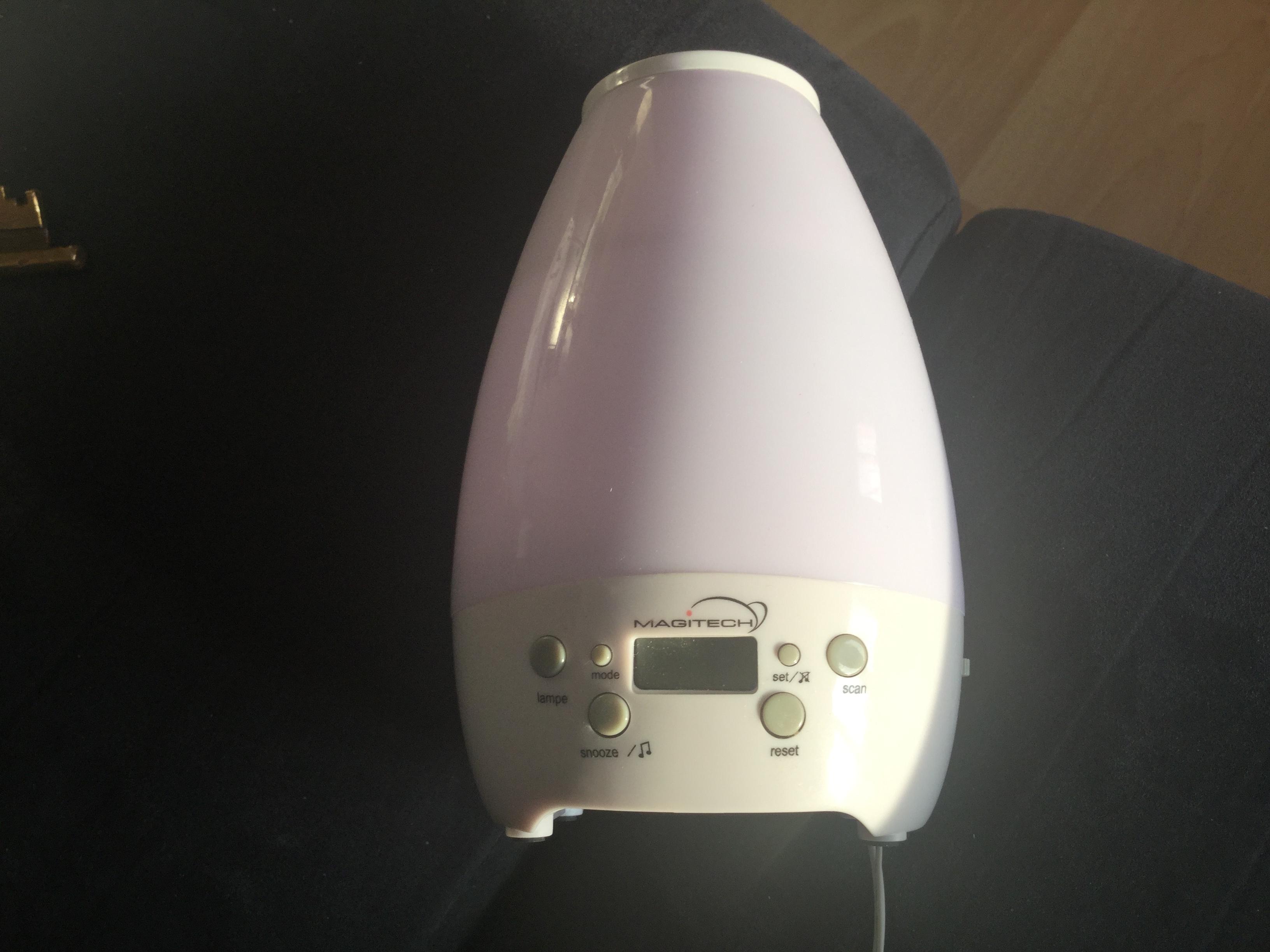 troc de troc lampe et radio..(réservé) image 0