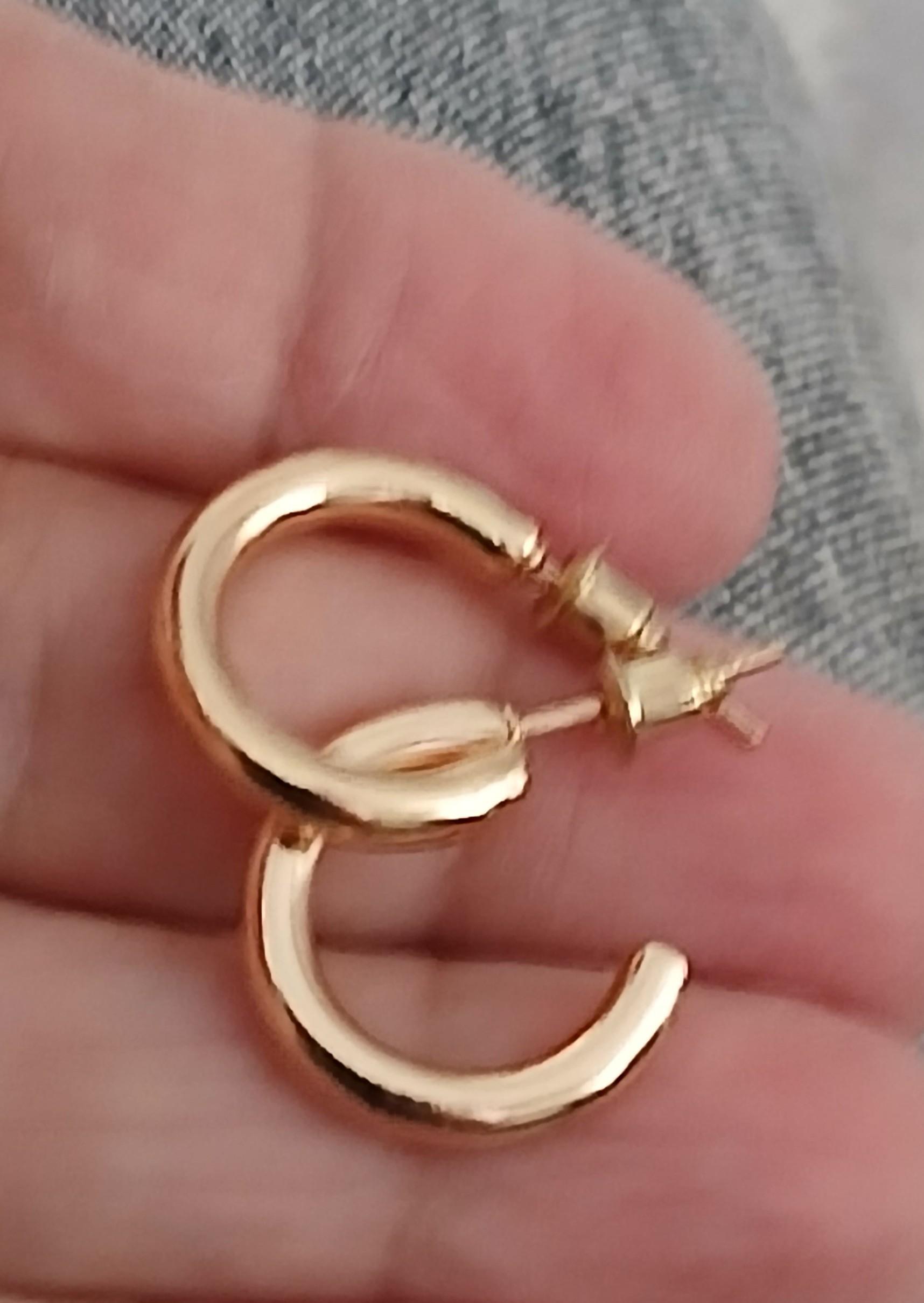 troc de troc une paire de boucle d oreille image 0