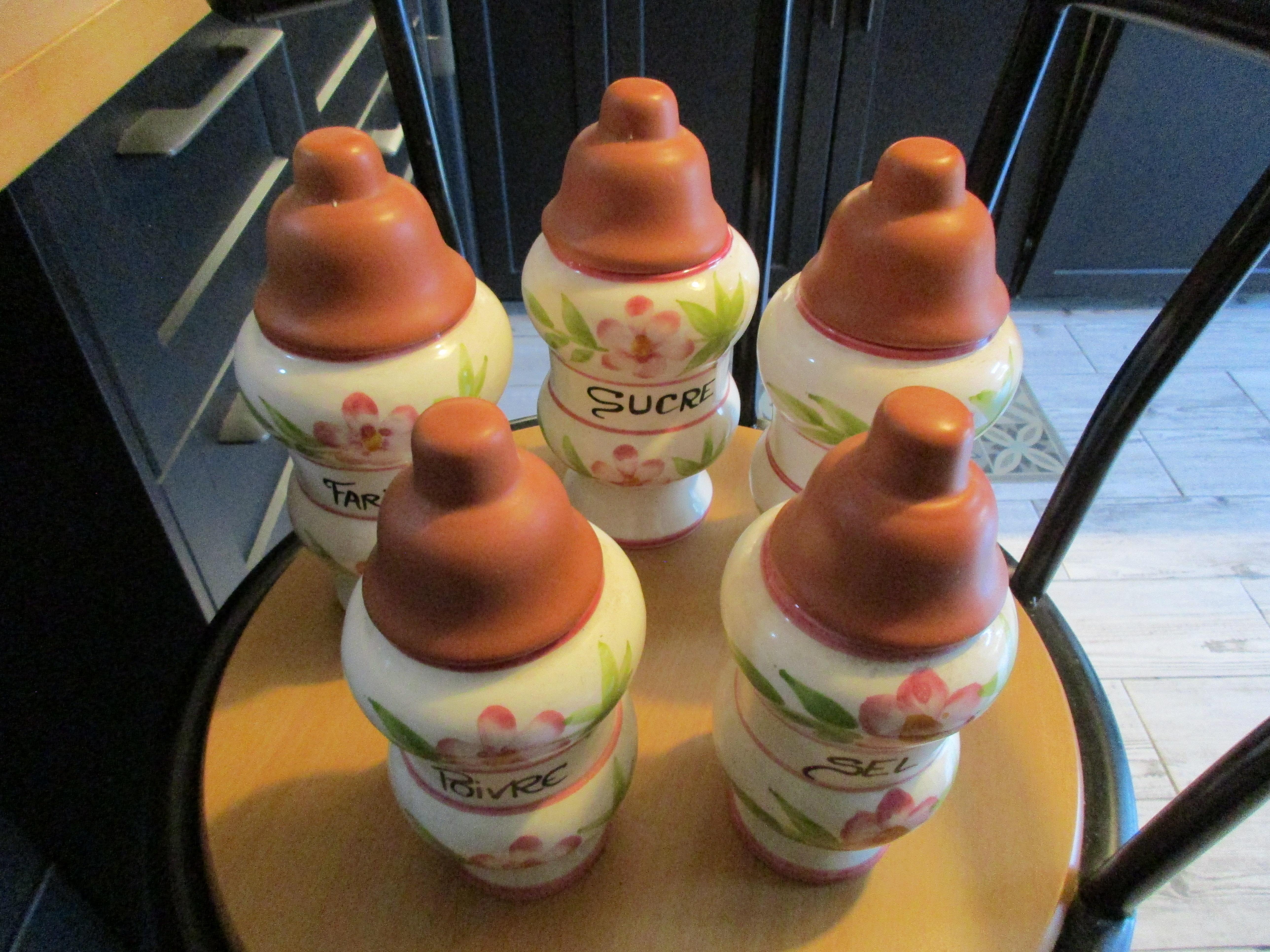 troc de troc réservé,5 pots "vintage" comme neufs image 0