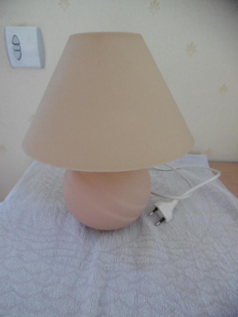 troc de troc lampe de chevet image 0