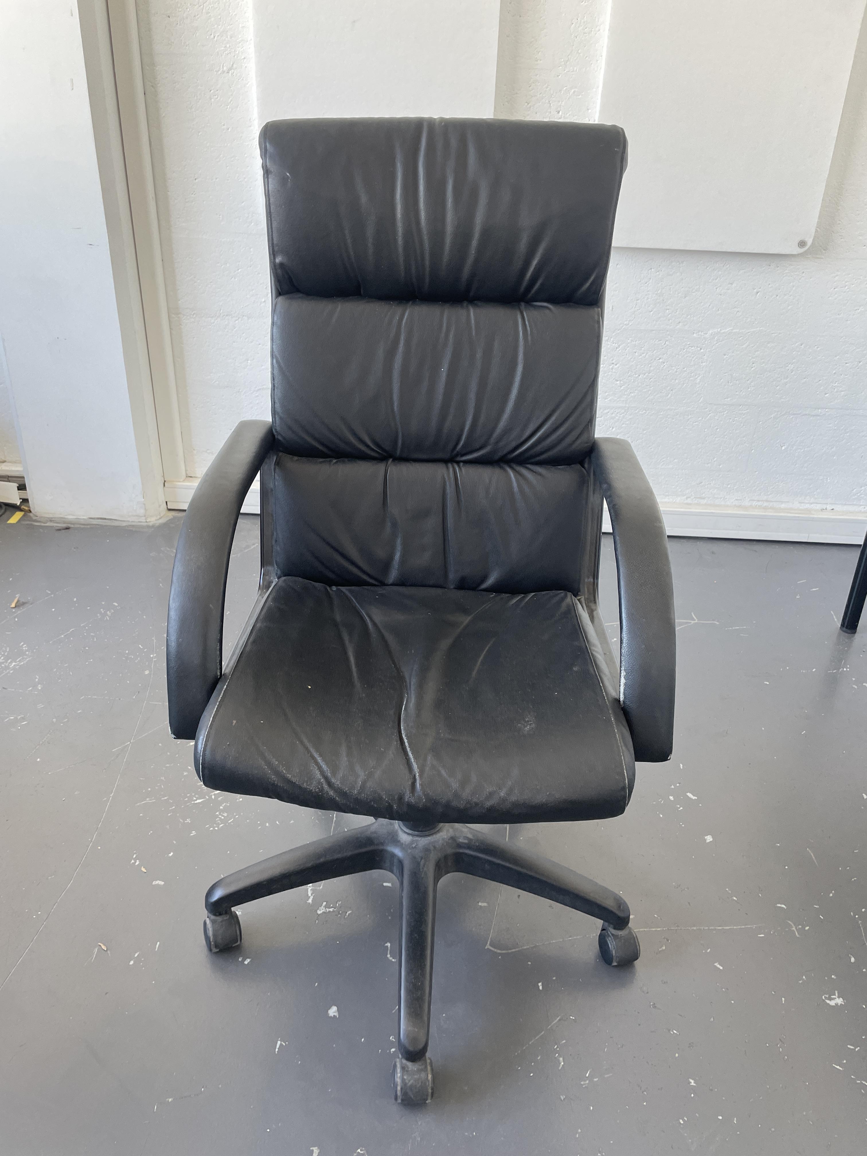 troc de troc chaises de bureau à roulettes (similicuir) image 0