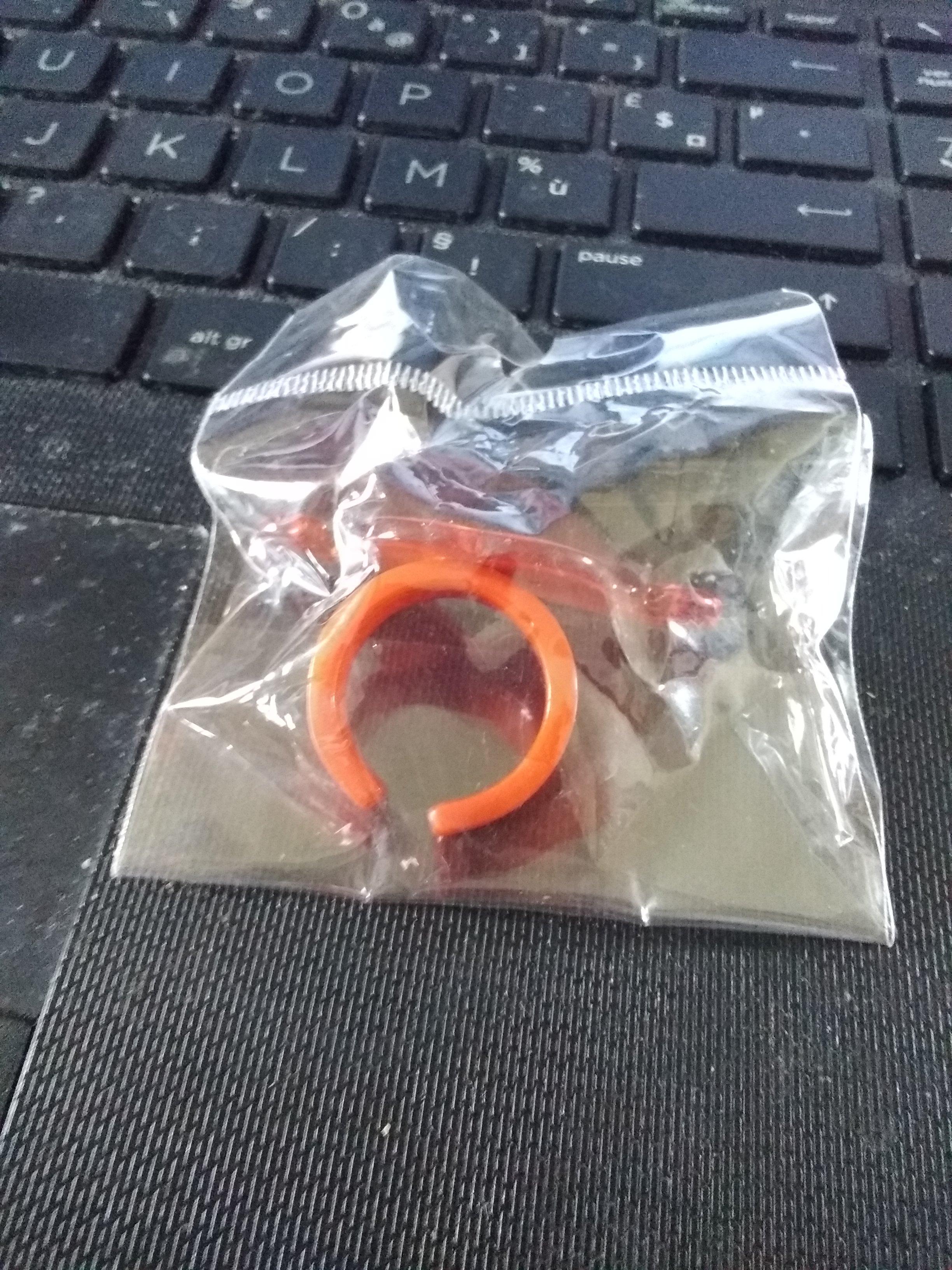troc de troc bague moustache orange neuf image 1