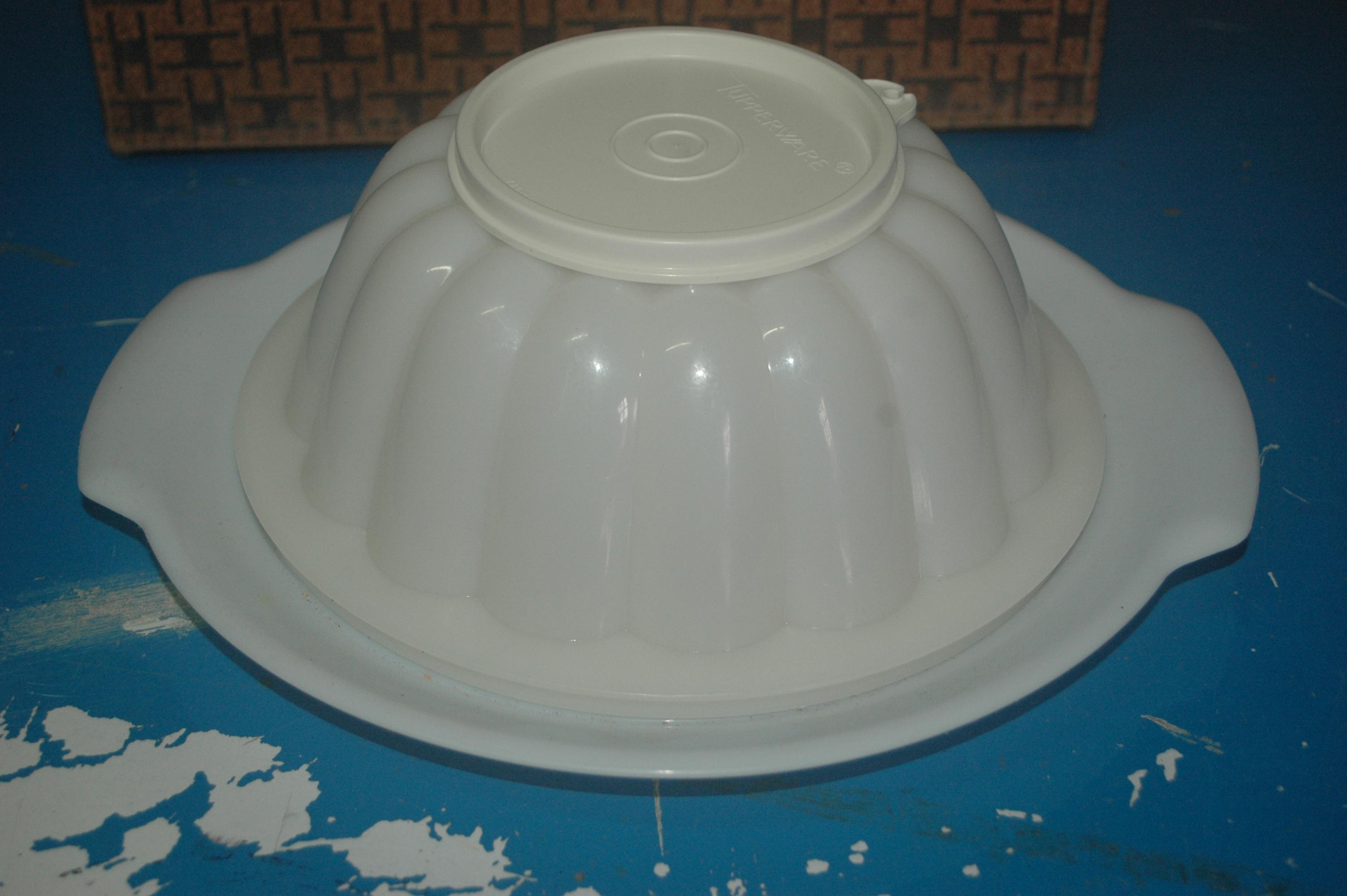 troc de troc moule à charlotte tupperware image 0