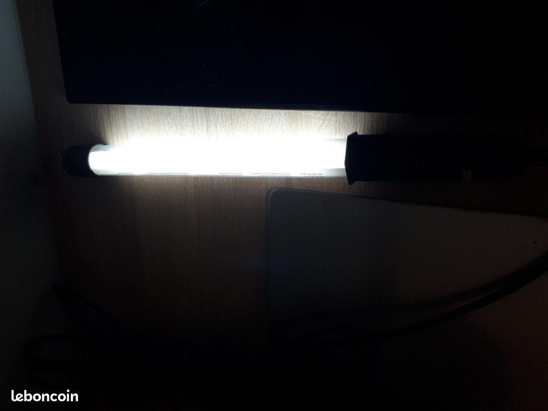 troc de troc lampe baladeuse filaire 8 w 5 m type st8 1a image 2