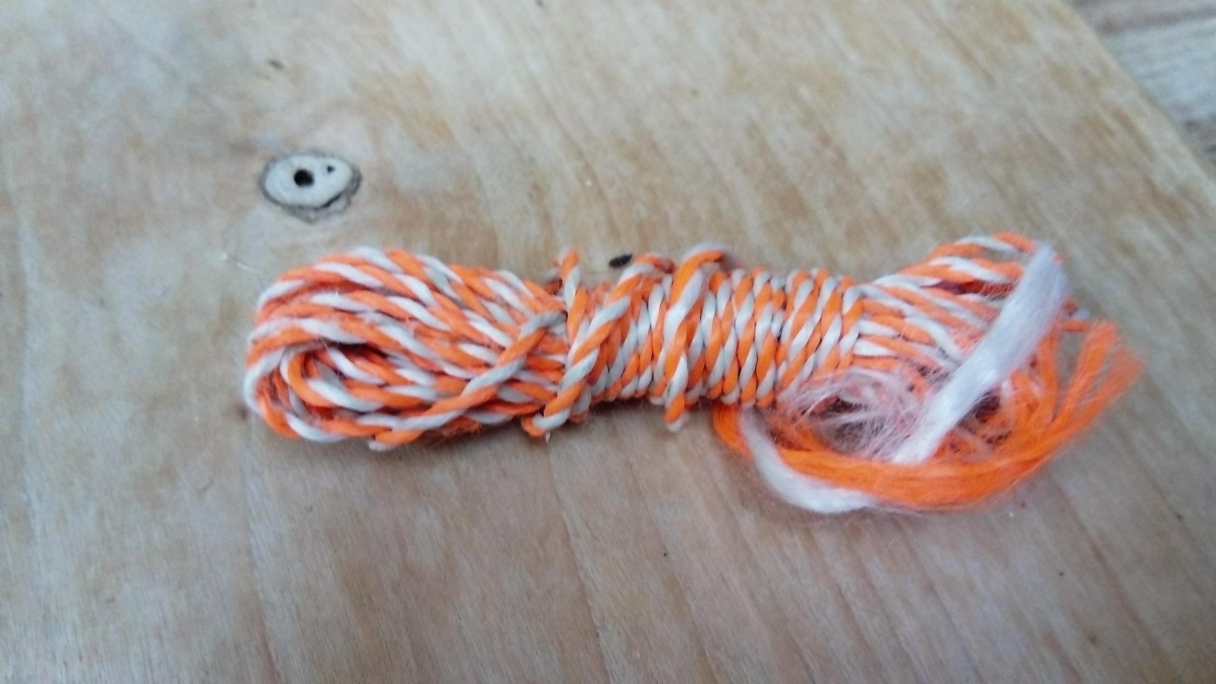 troc de troc cordeau blanc et orange image 0
