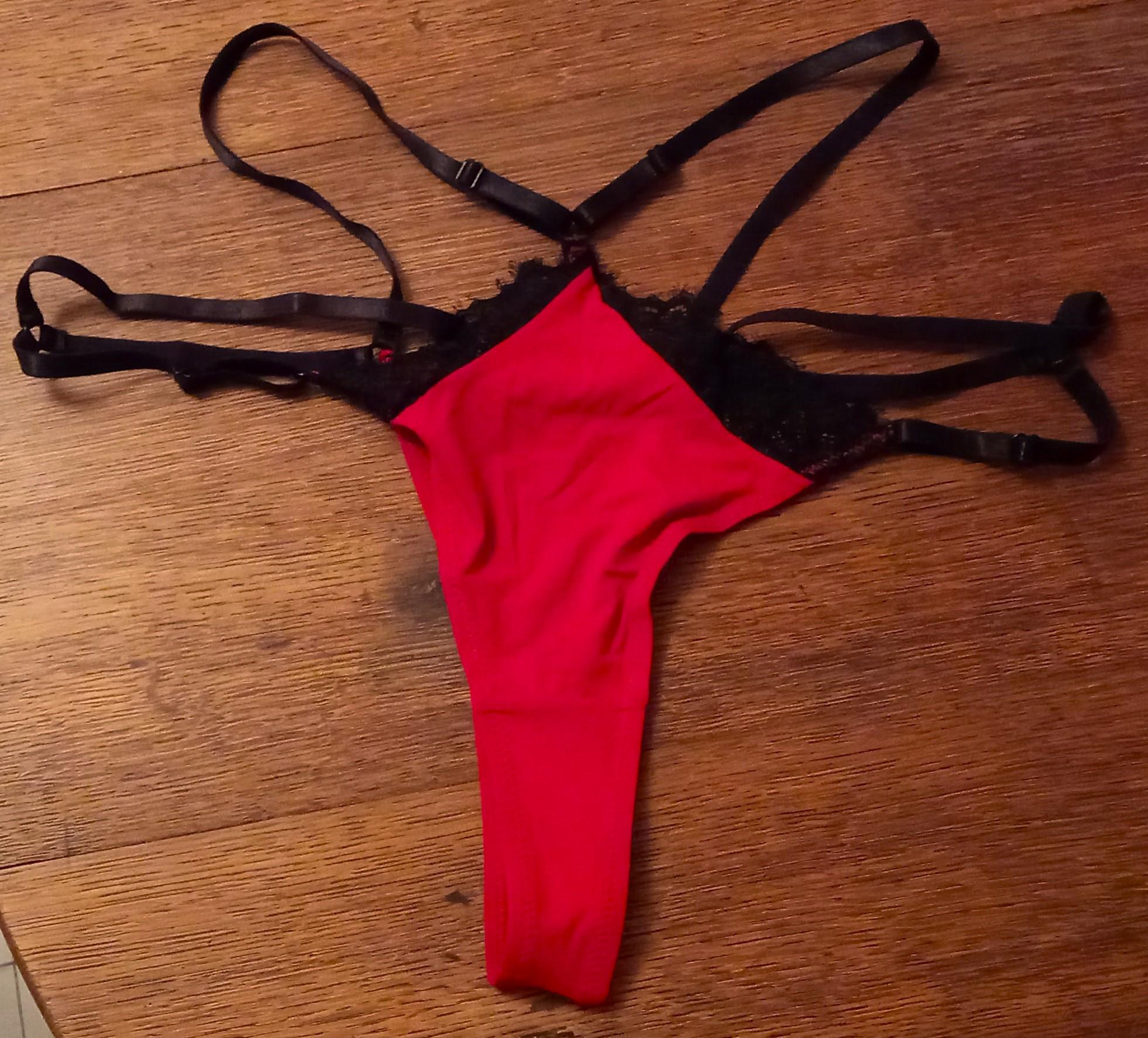 troc de troc culotte tanga/string rouge. reserve. image 0