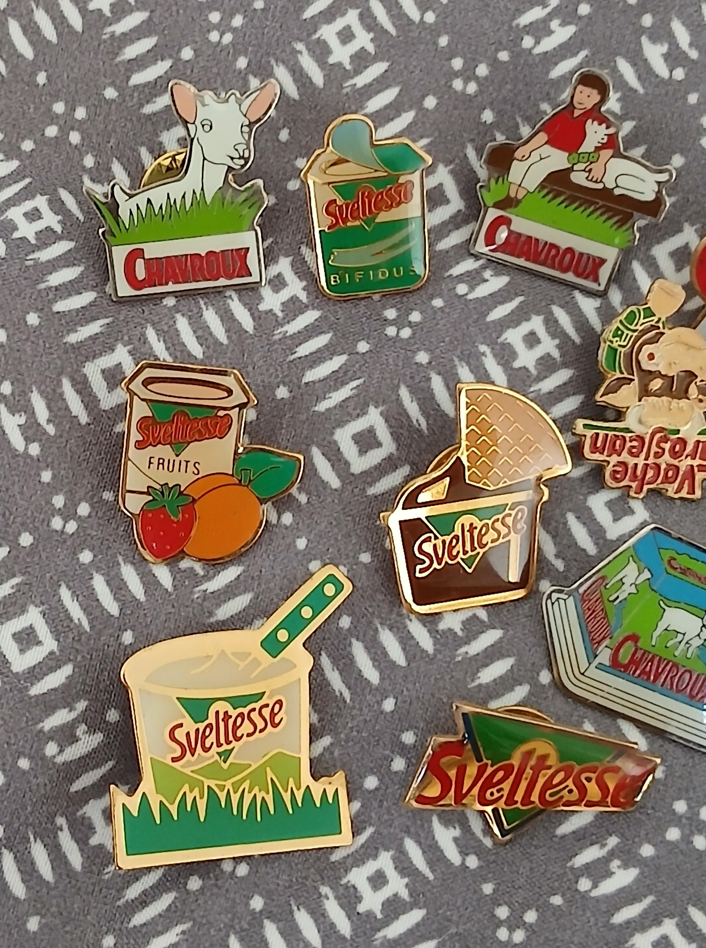 troc de troc reserver. lots de pins ' fromages chavroux ' image 1