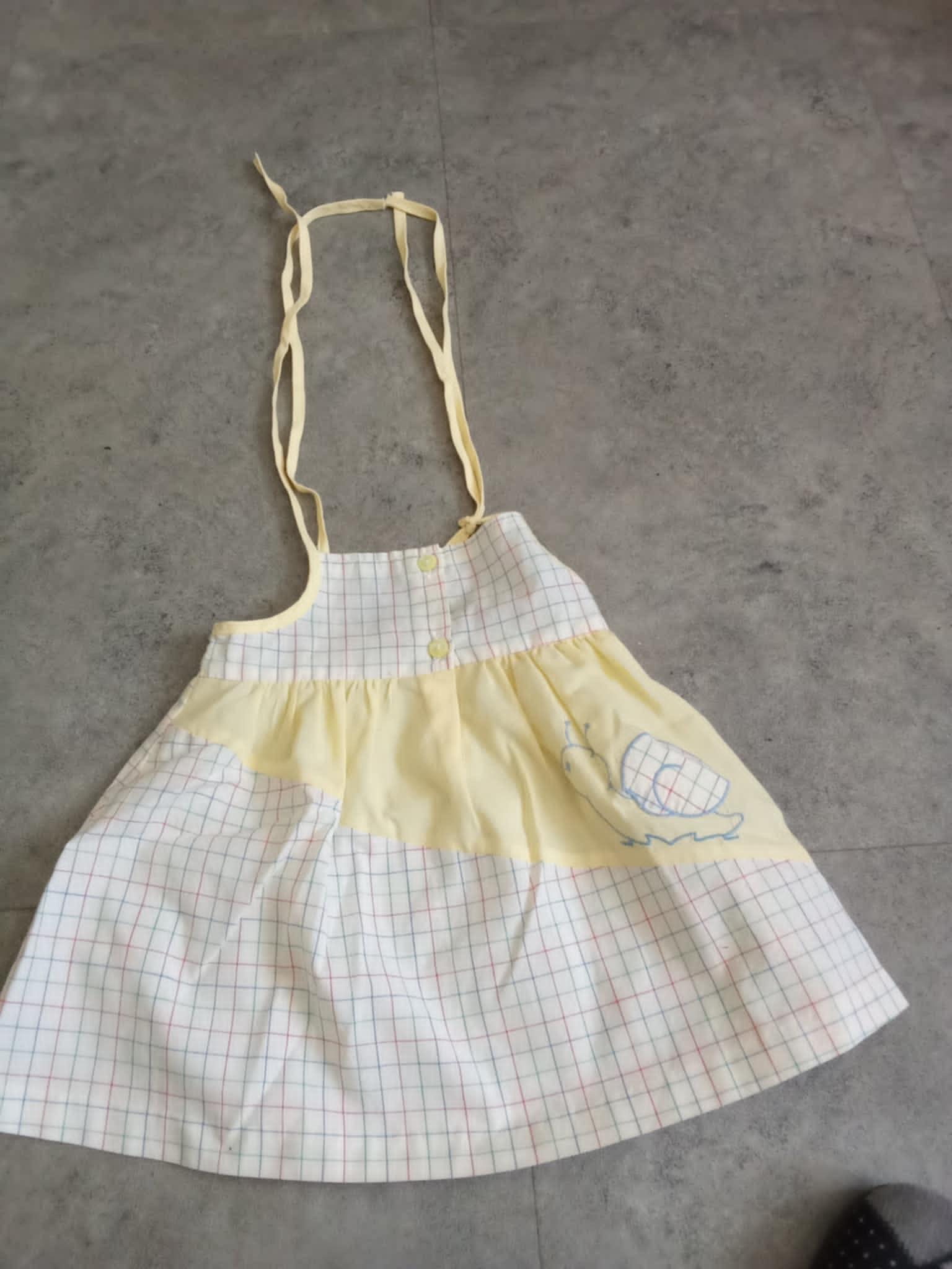 troc de troc ensemble 6 mois jaune robe été et son petit assorti marque clayeu image 1