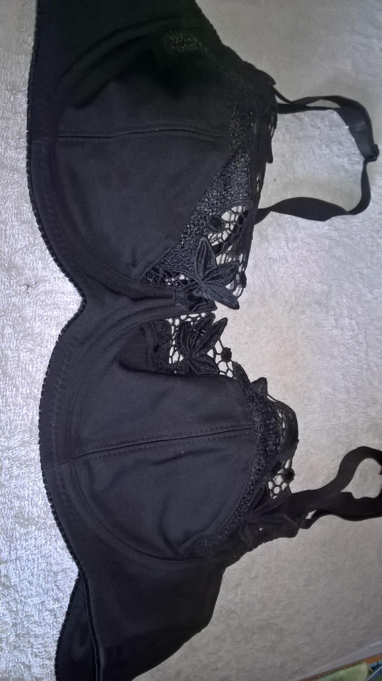 troc de troc soutien gorge noir taille 46 d comme neuf image 0