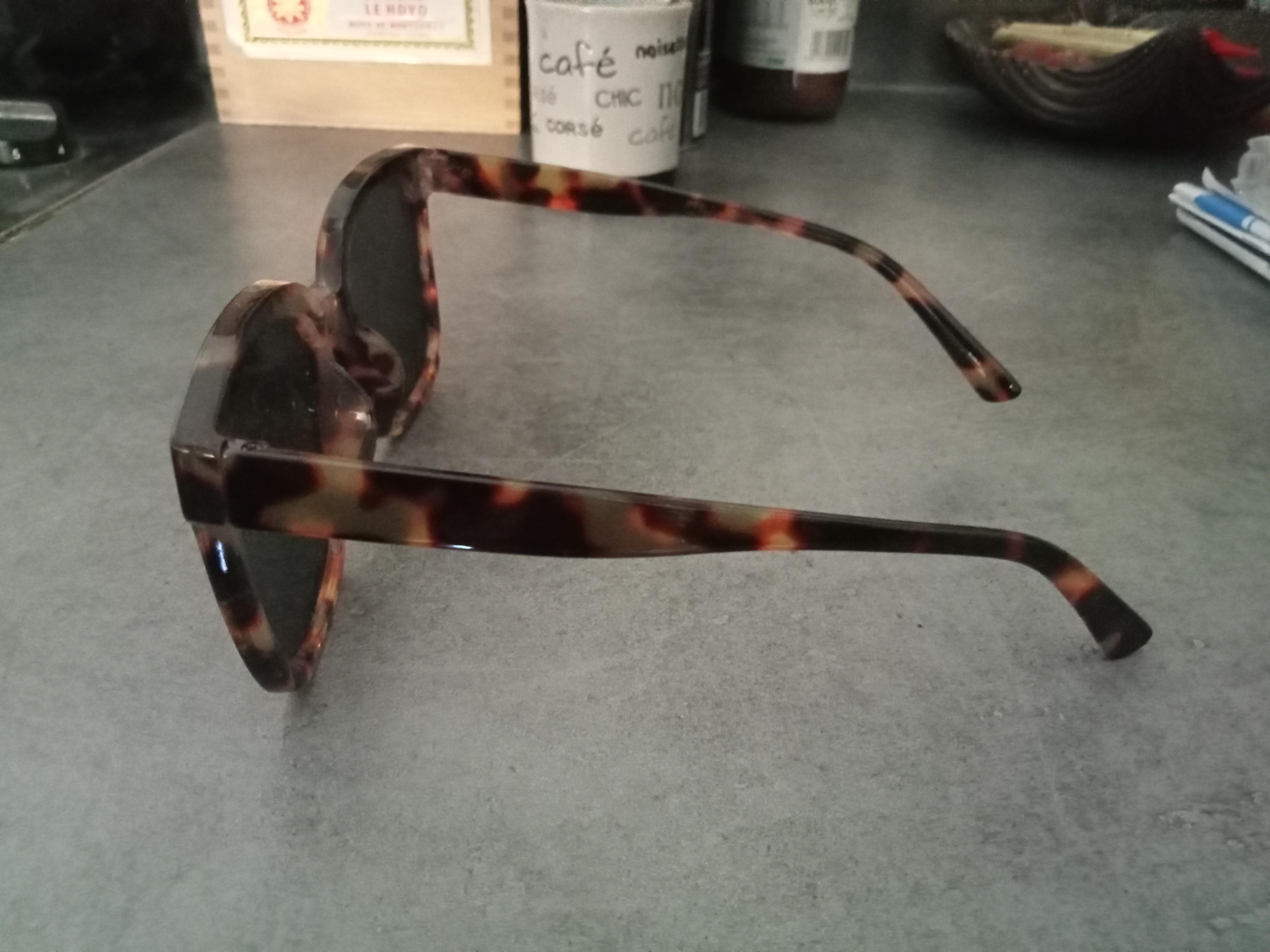 troc de troc 1 paire de lunettes de soleil femme image 2