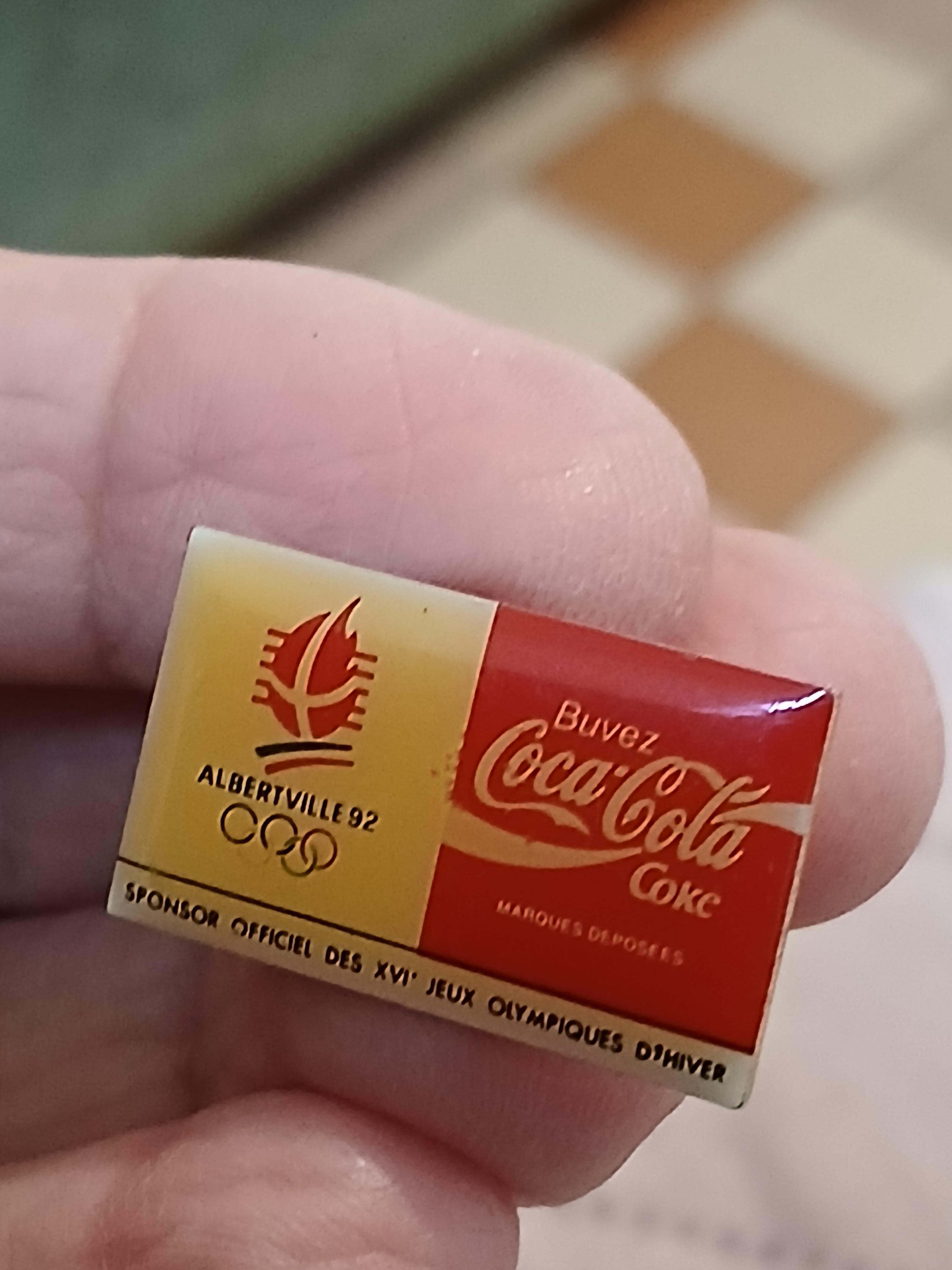 troc de troc reserver. fidji un   pins image 0