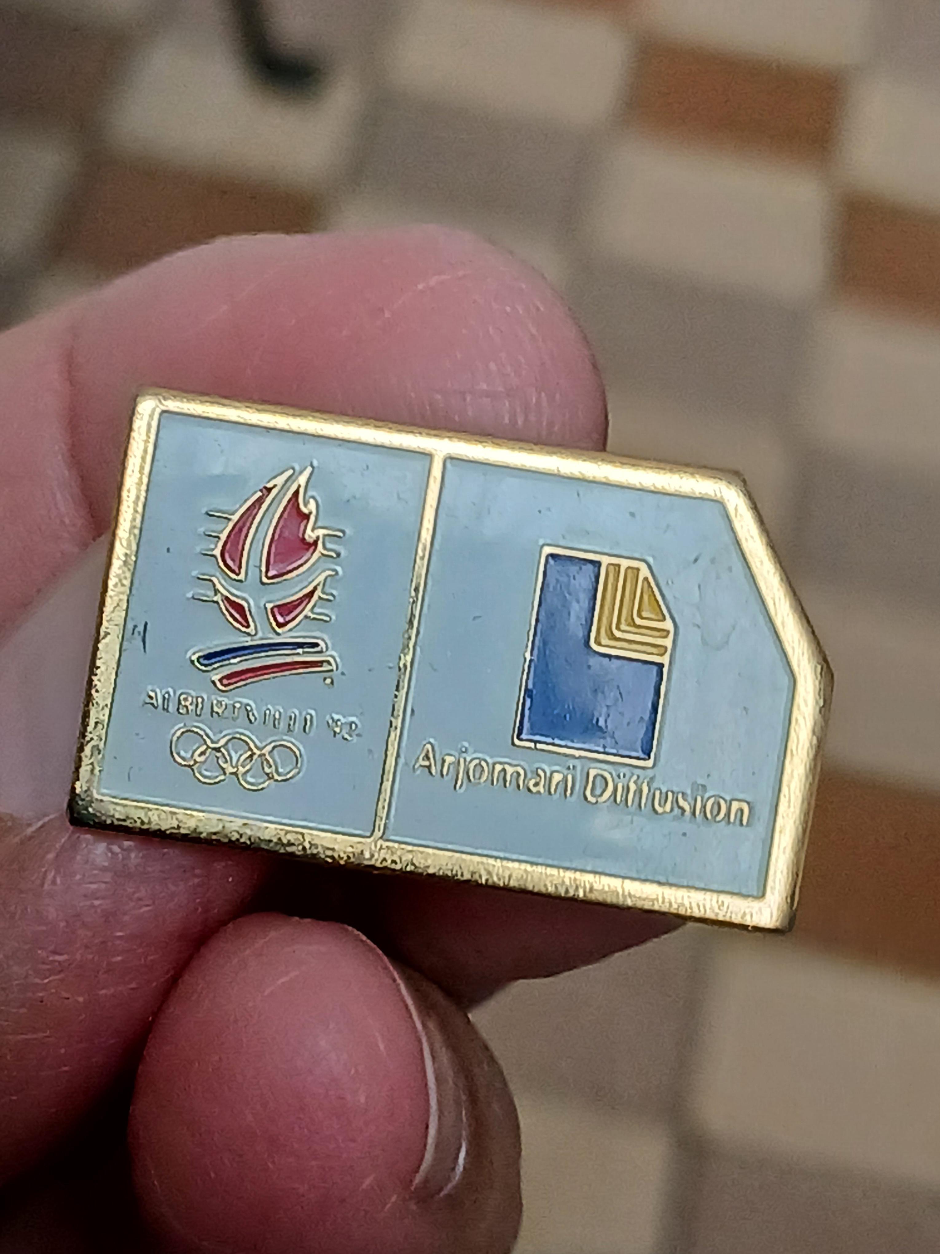 troc de troc reserver sophie  un pins image 1