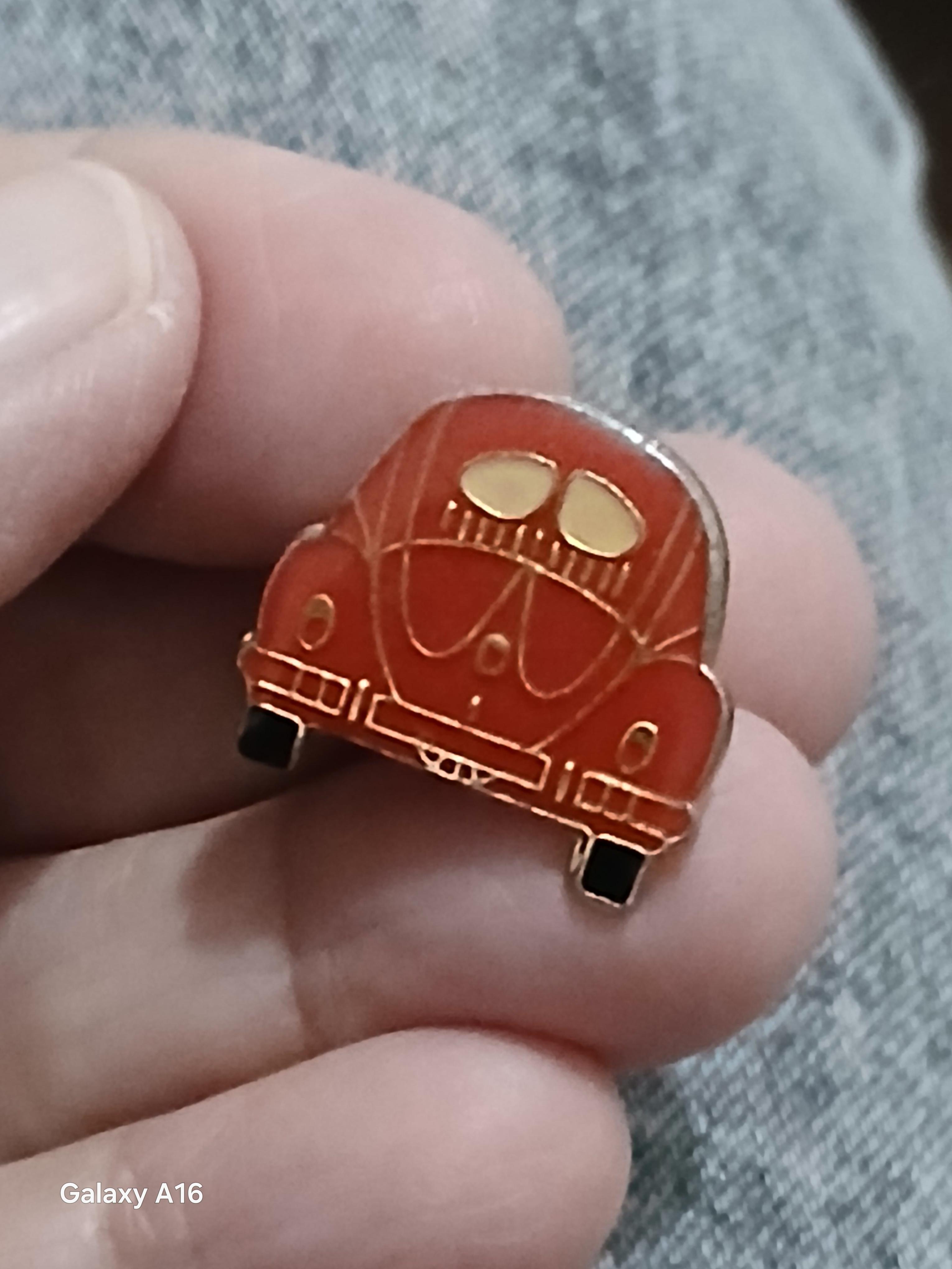 troc de troc un pins image 0