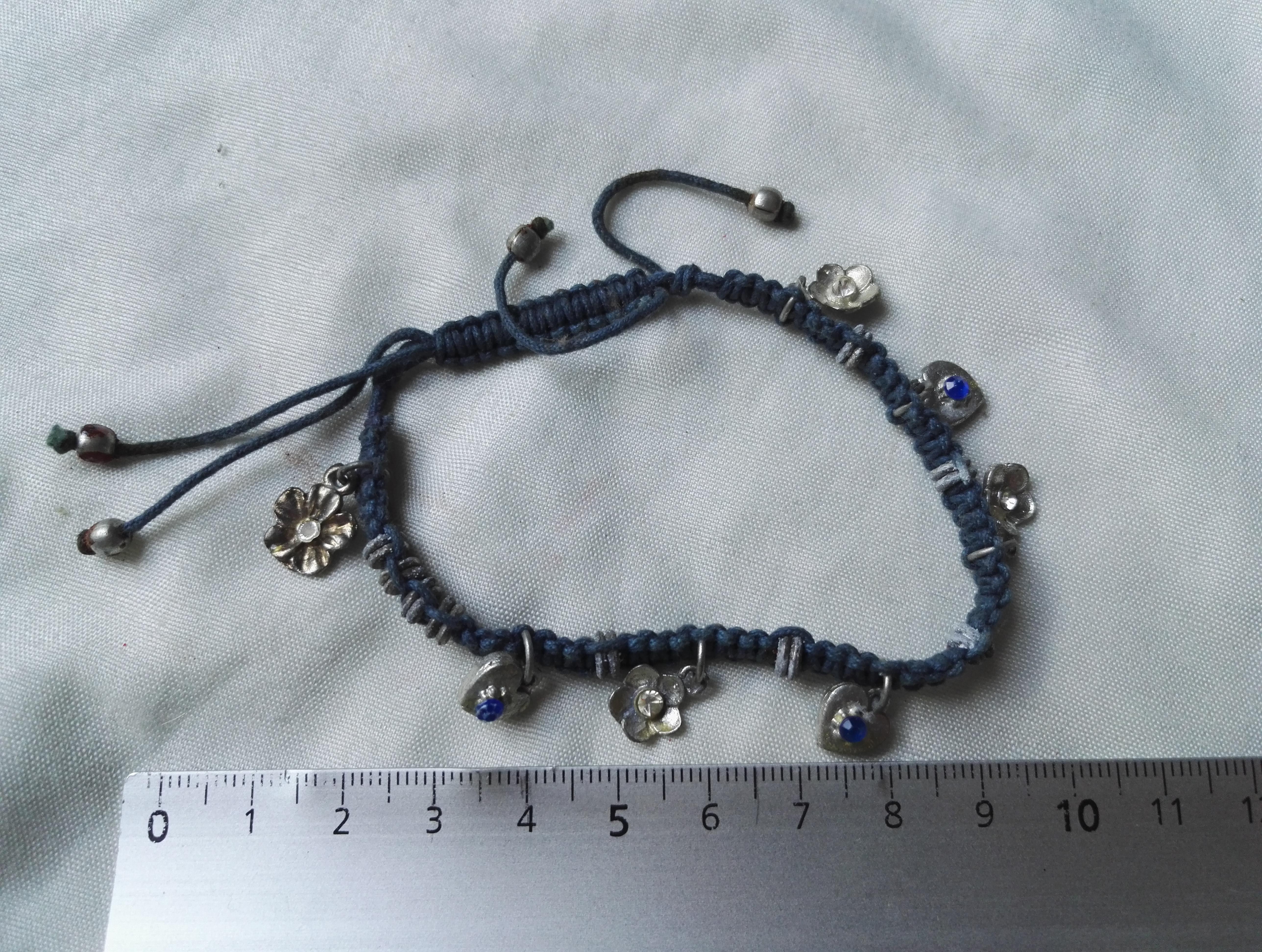 troc de troc bracelet bleu coeurs et fleurs image 0