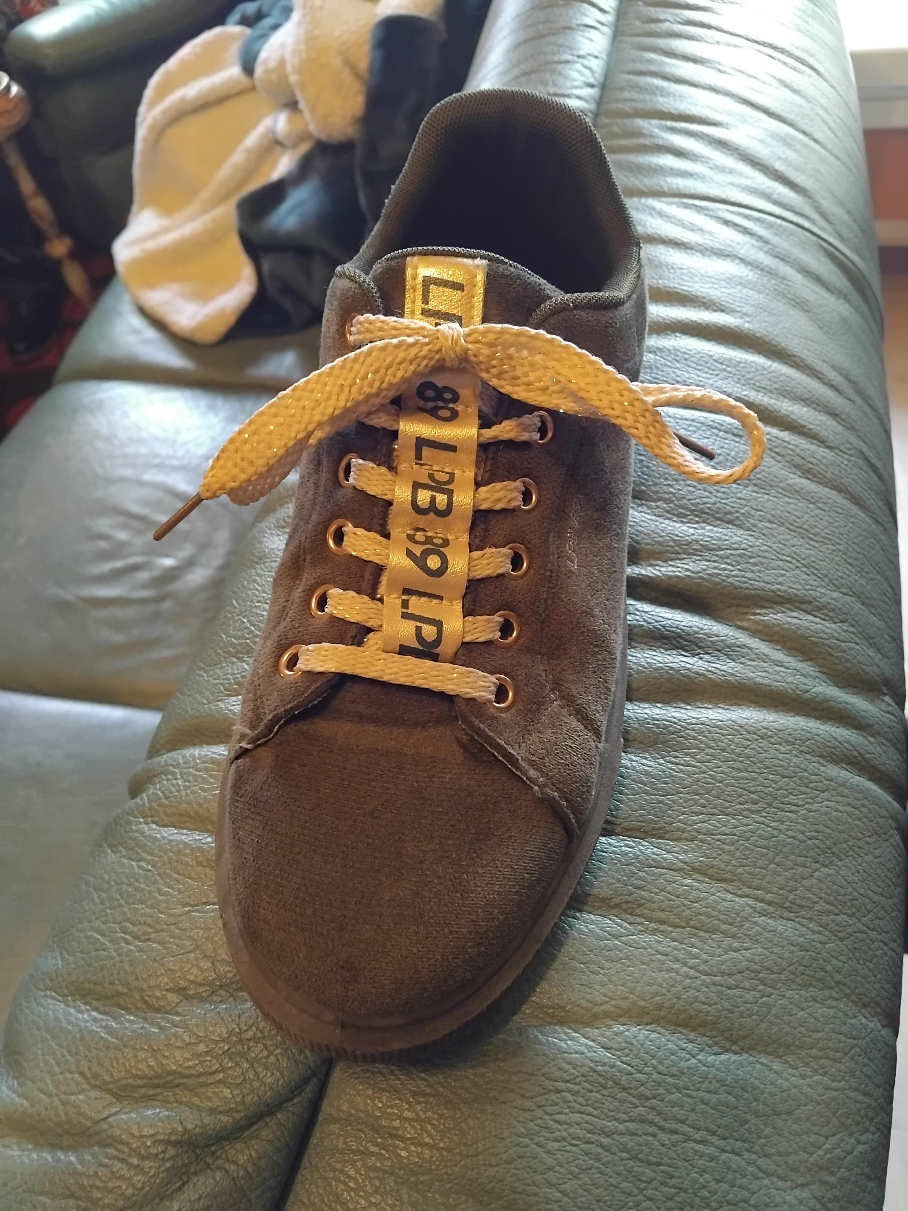 troc de troc basquettes 40 tbe kakies dorées lpb image 0