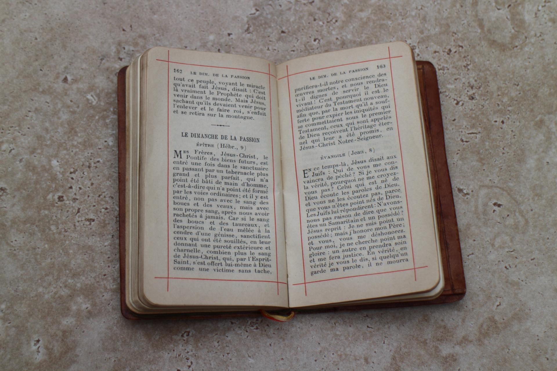troc de troc petit missel romain contenant l'ordinaire de la messe image 2