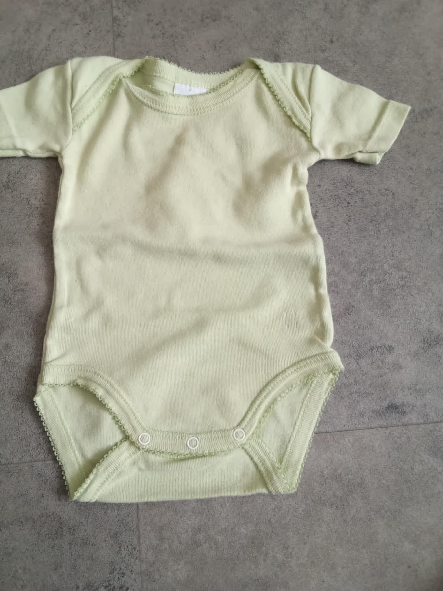 troc de troc body 3 mois vert pale image 0