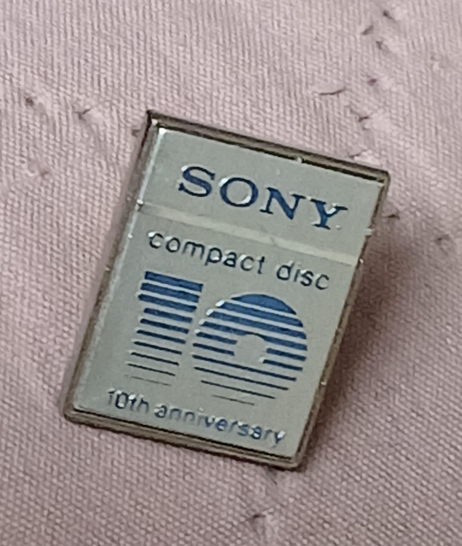 troc de troc reserver. pins ' sony ' compacte disc image 1