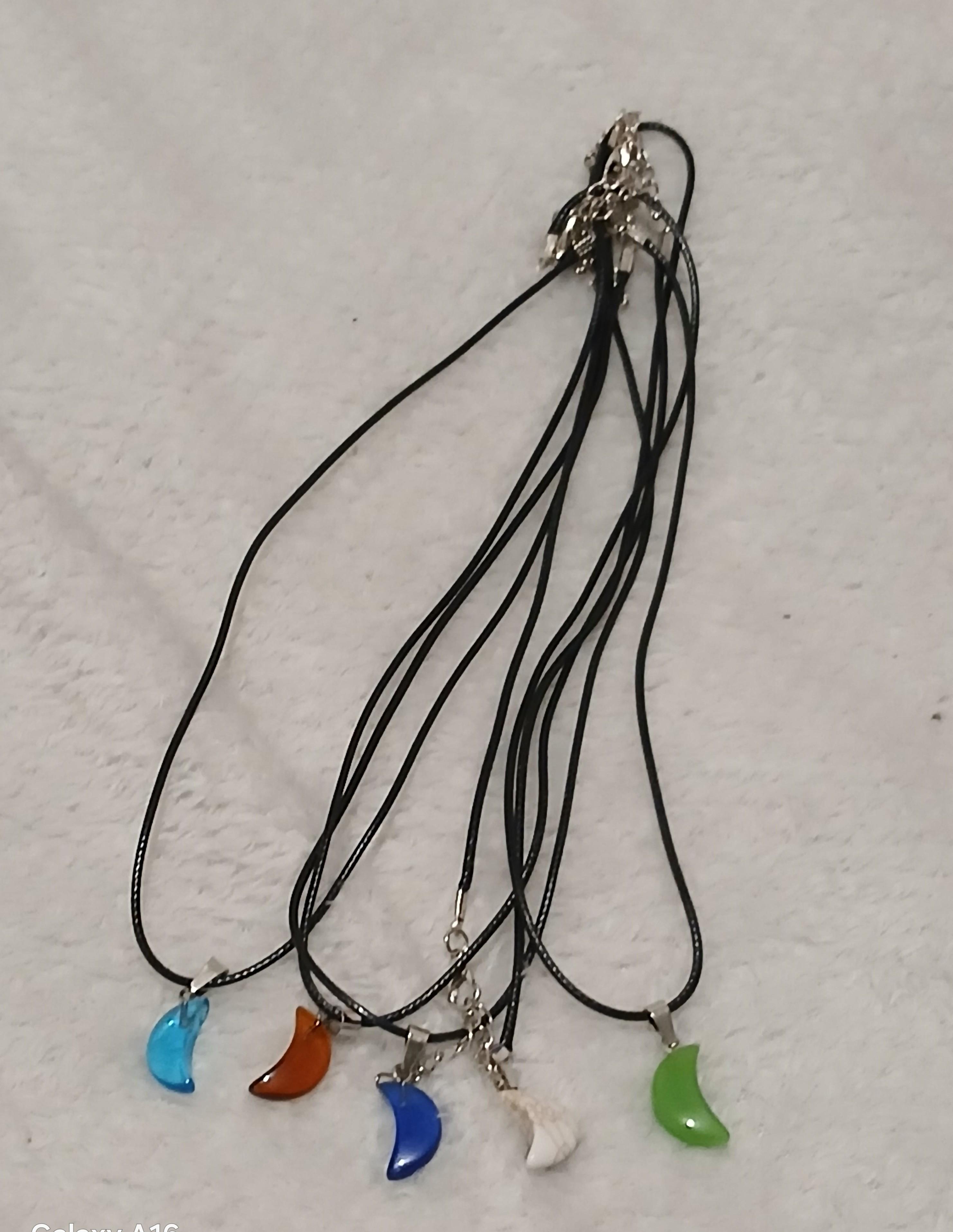 troc de troc reserver sophie  lots de colliers image 0