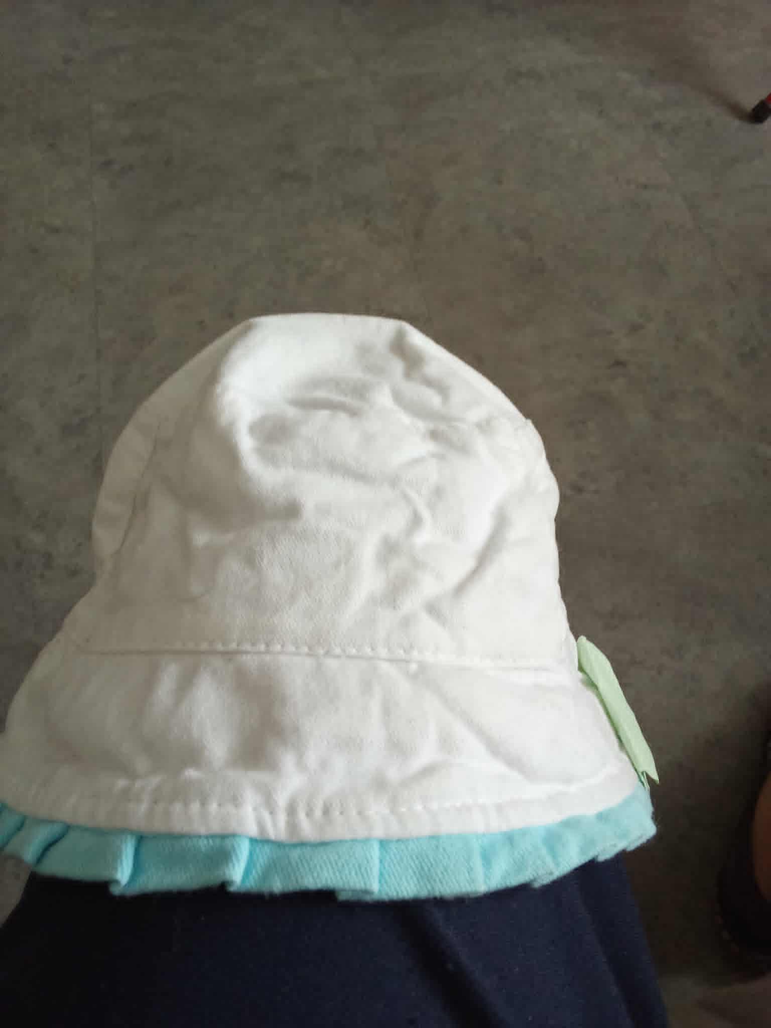 troc de troc bob 3/6 mois taille 47cm  (fille) image 1