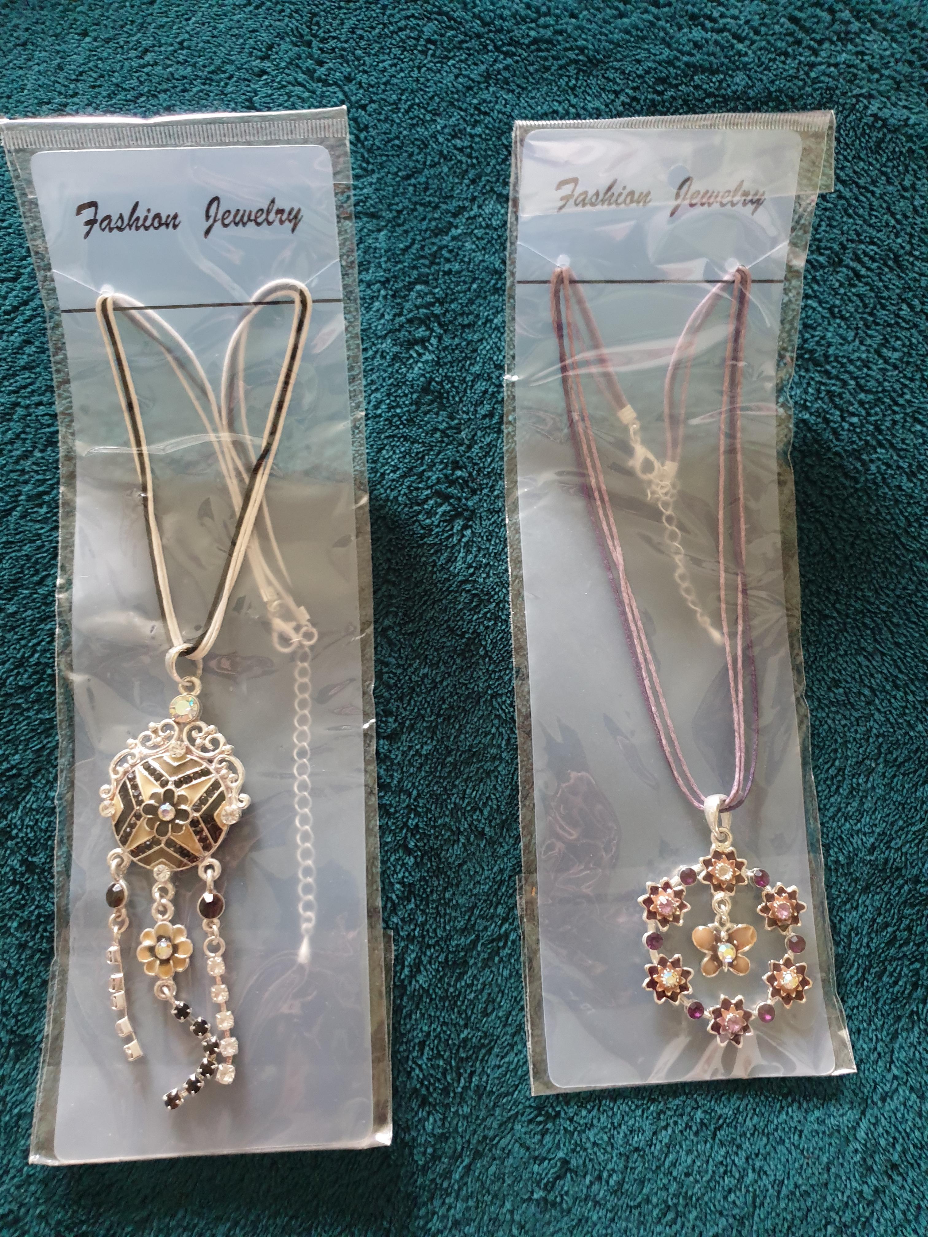 troc de troc réserver-lot de 2 colliers image 0