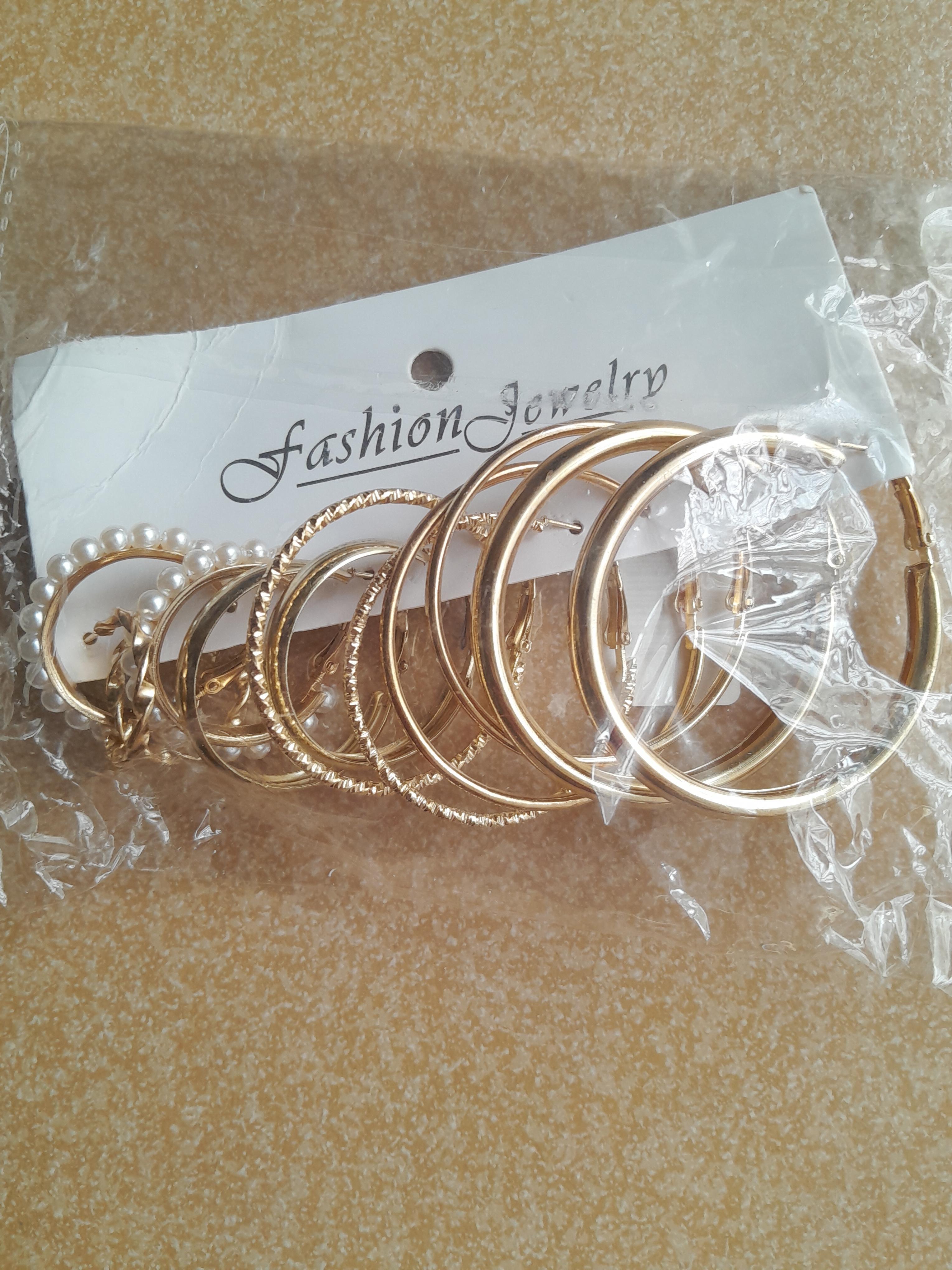 troc de troc réservée lots de 6 paires de boucles d oreilles neuve image 1