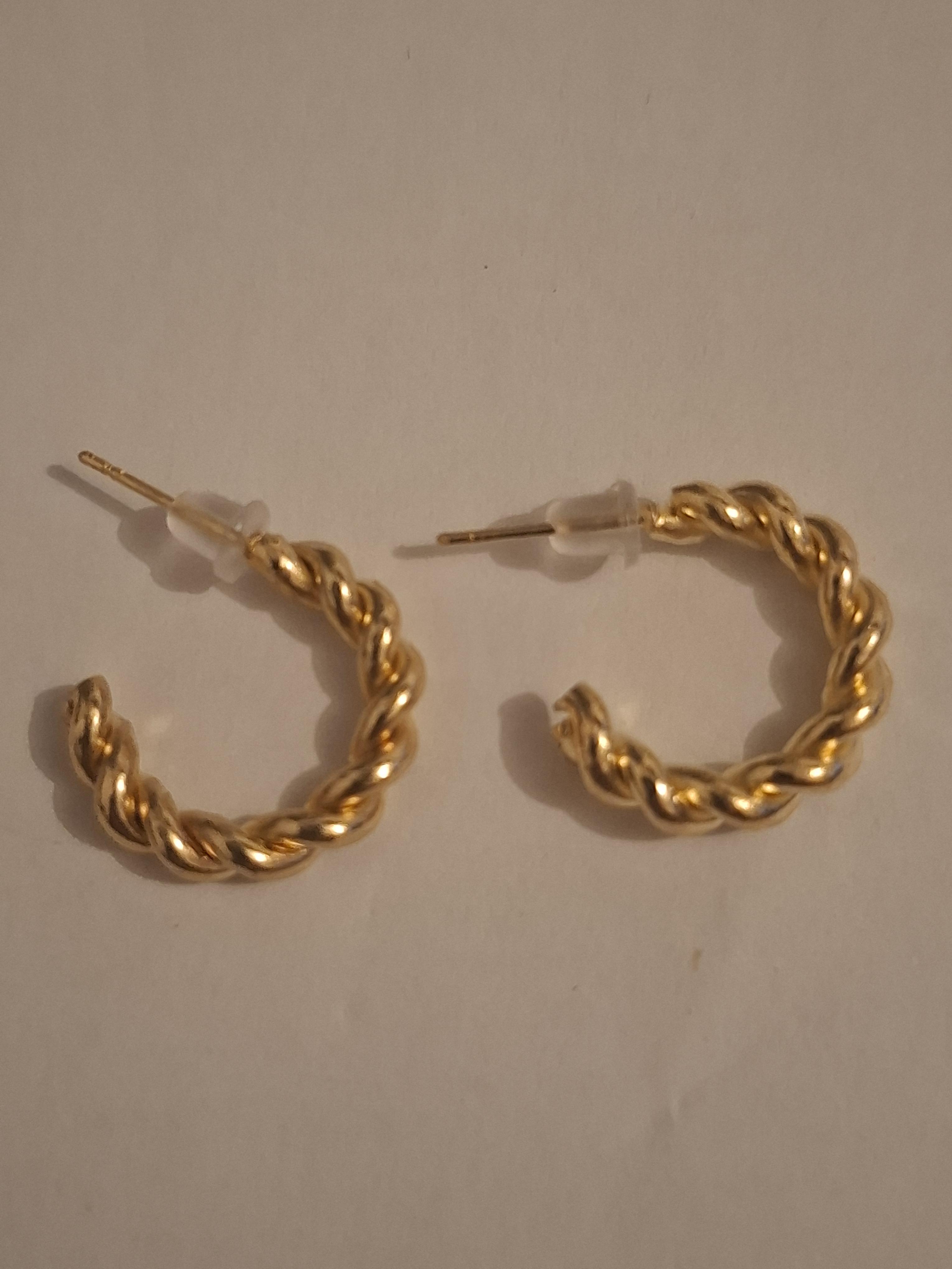 troc de troc boucles d'oreilles image 0
