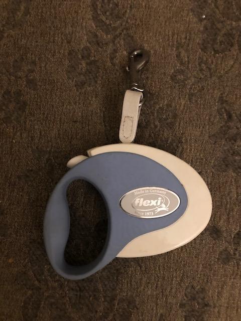 troc de troc laisse rétractable flexi petit chien image 0