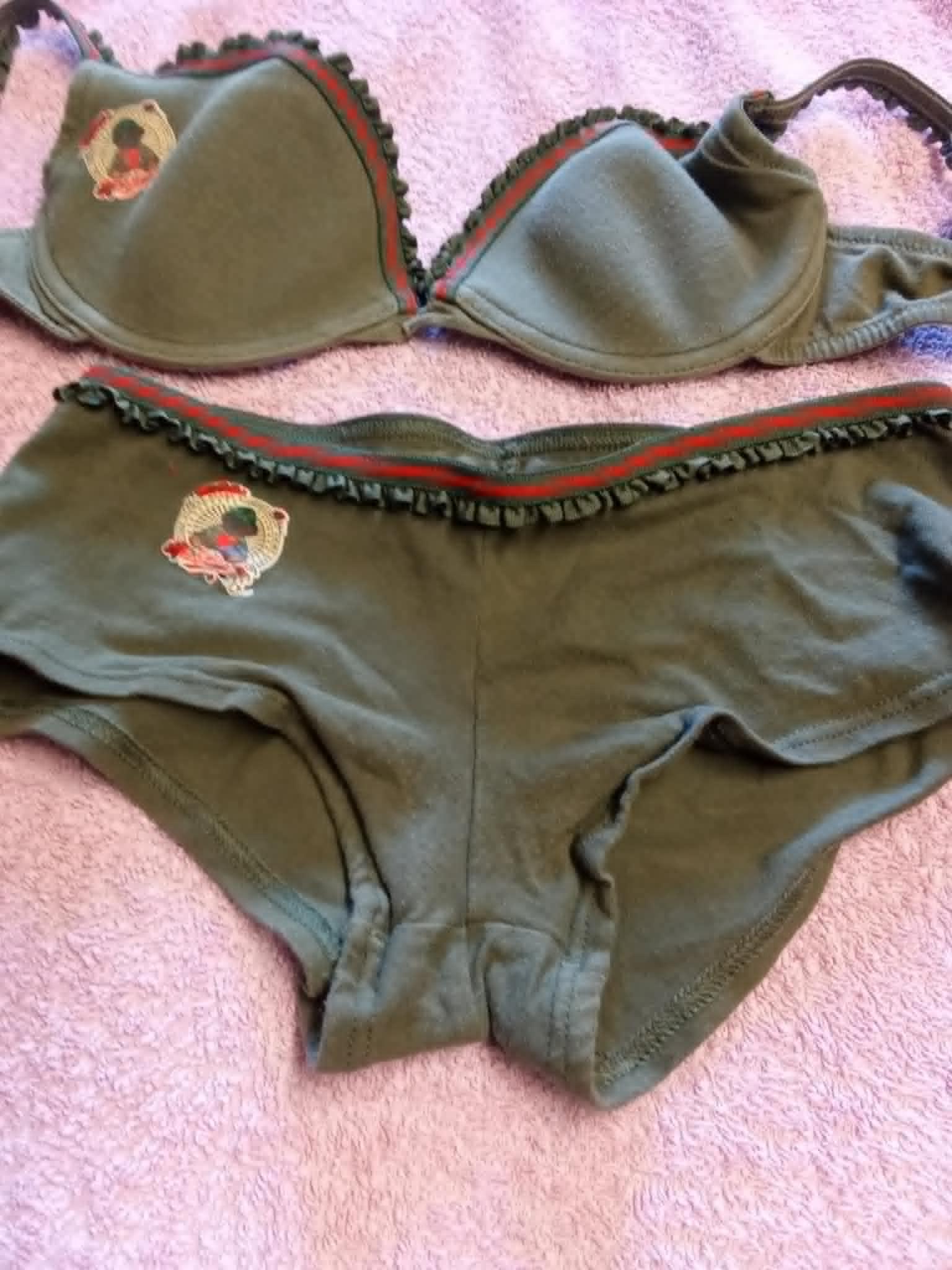 troc de troc ensmble kaki taille s    ou 14 ans  tres bon etat image 0