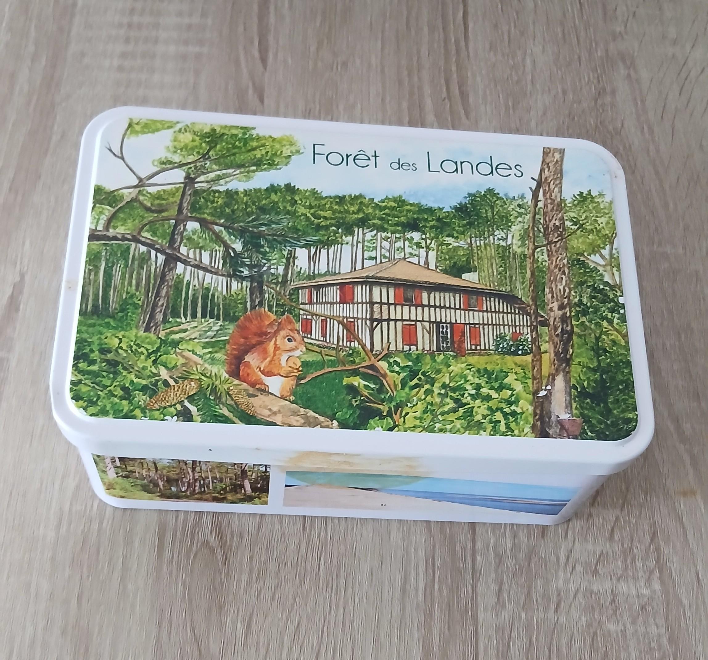 troc de troc reserver aventura boîte en fer image 0