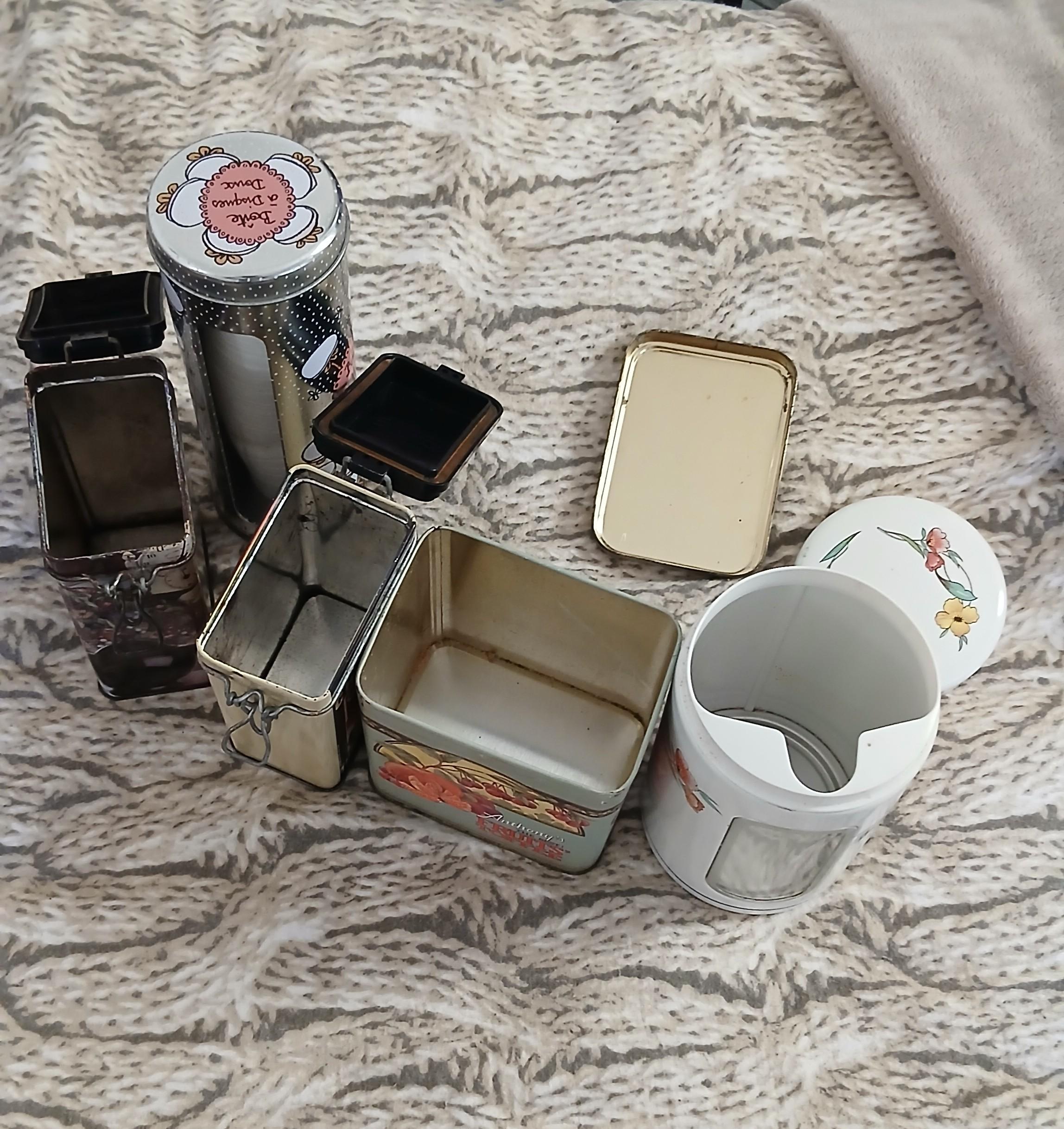 troc de troc lots de boîtes en fer image 2