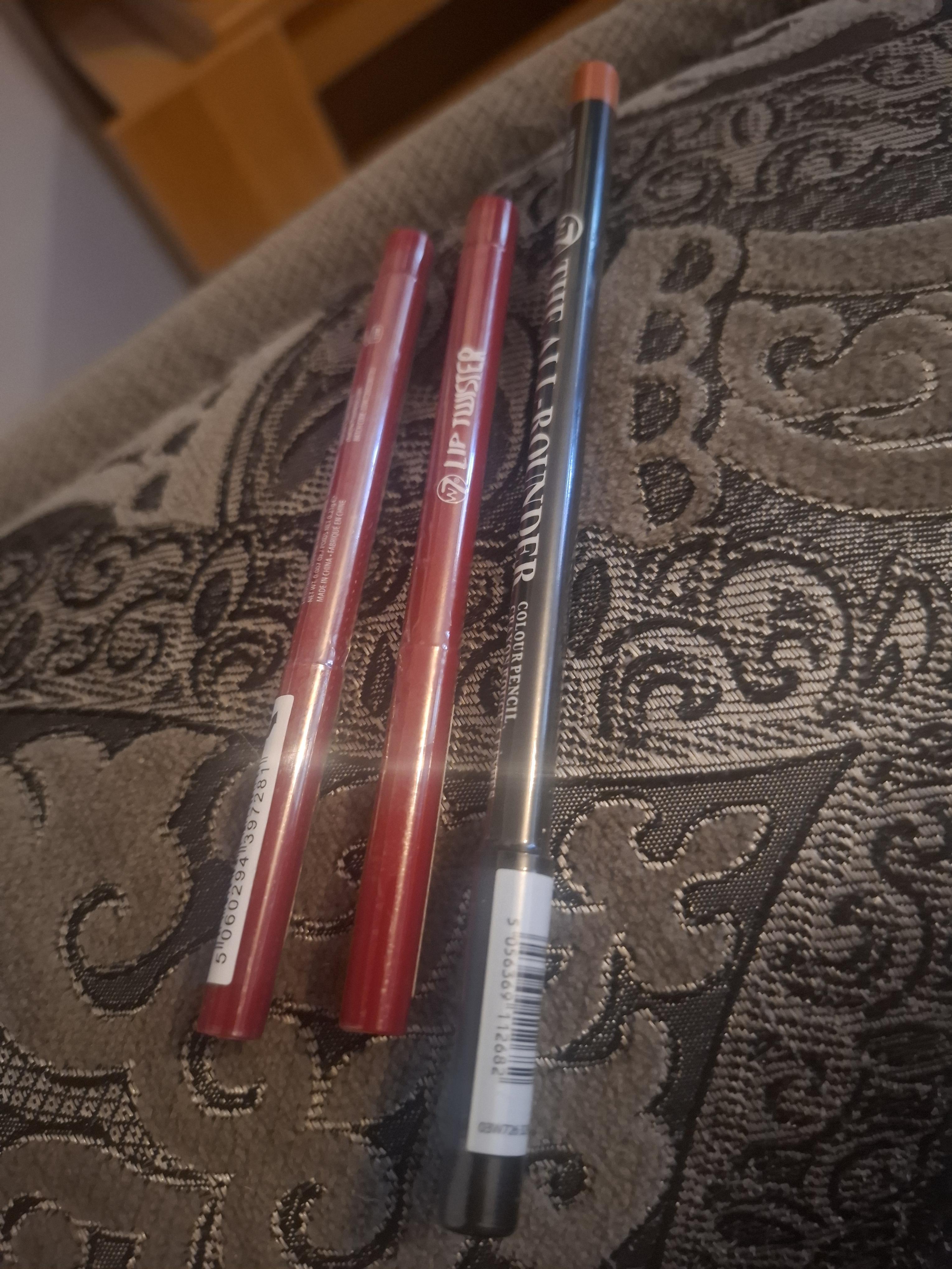 troc de troc crayons a levres image 0