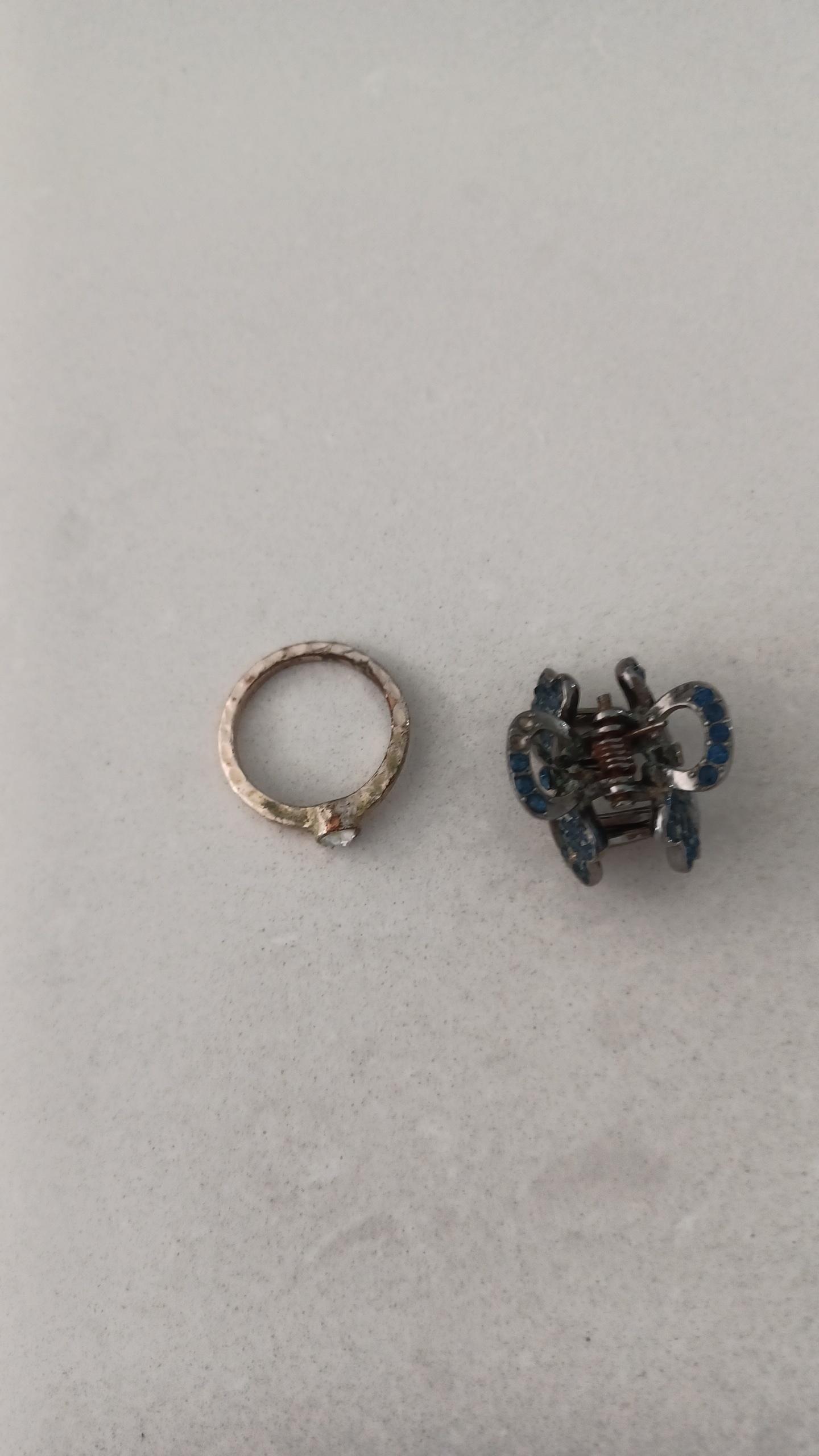 troc de troc bague et pince cheveux image 0