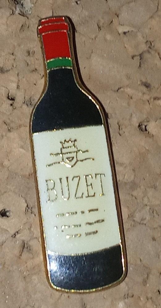 troc de troc pin's vin avec attache image 0