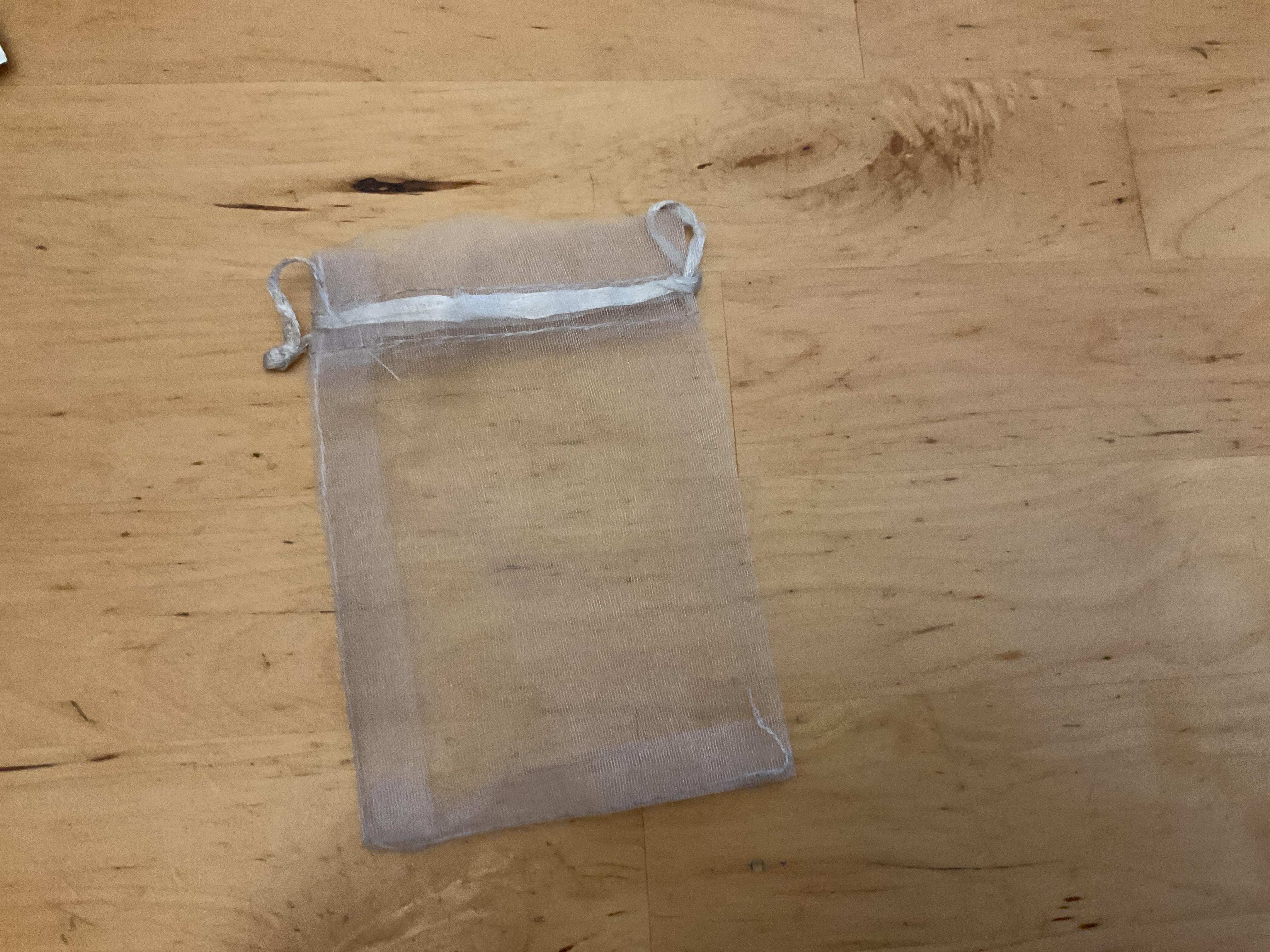 troc de troc pochette blanche image 0