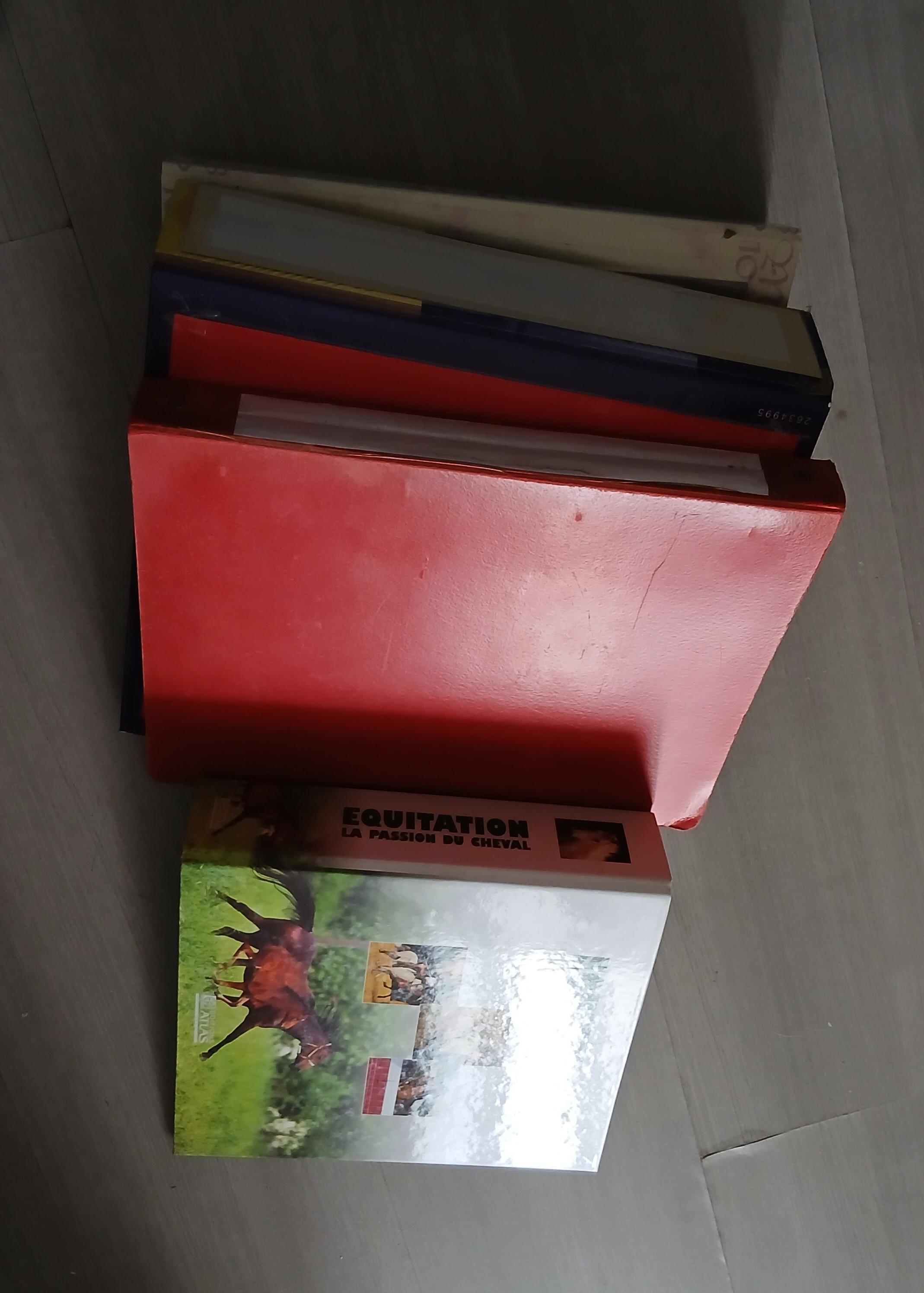 troc de troc lots de grands classeurs image 0