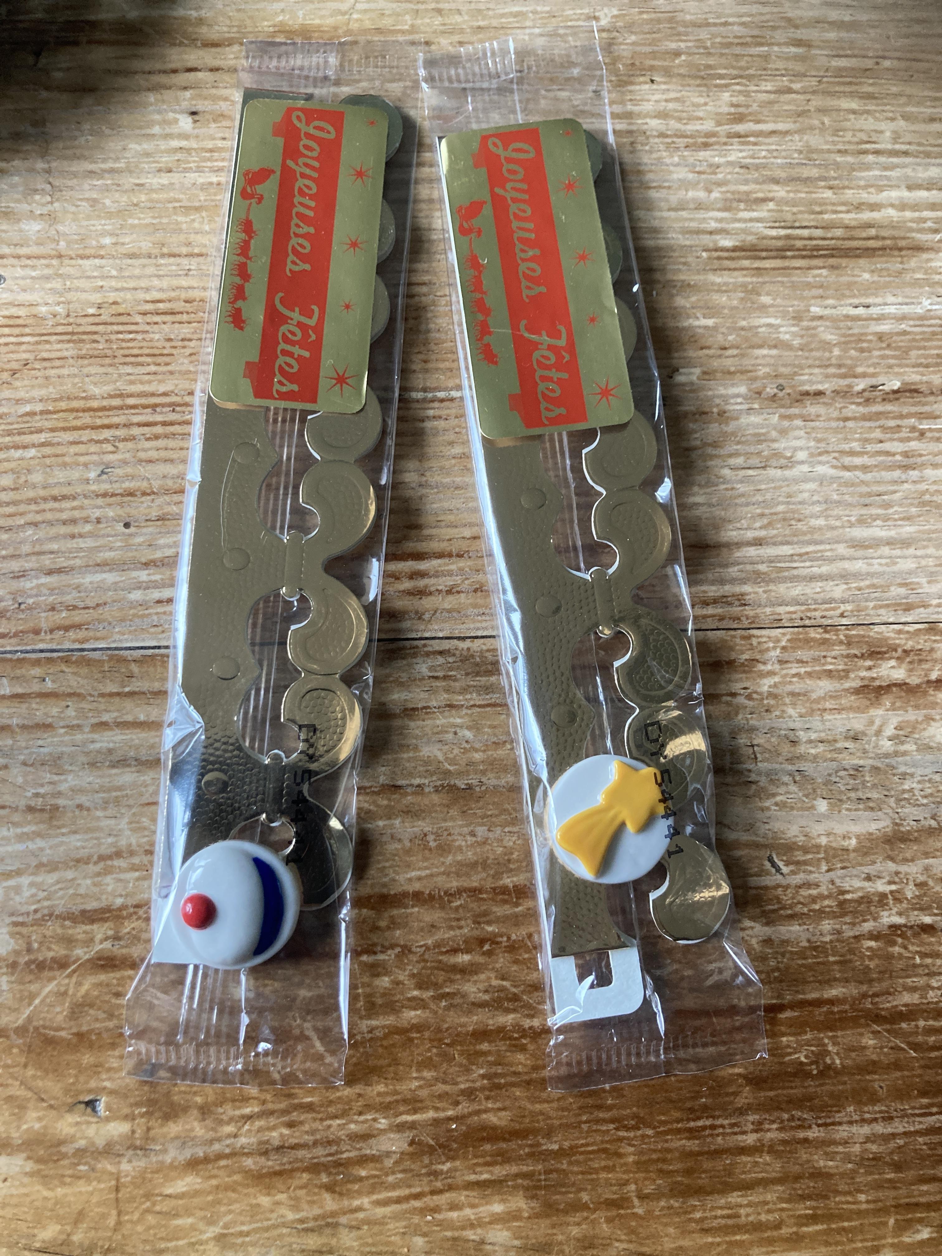 troc de troc réservé deux lots couronne et fève neufs image 0