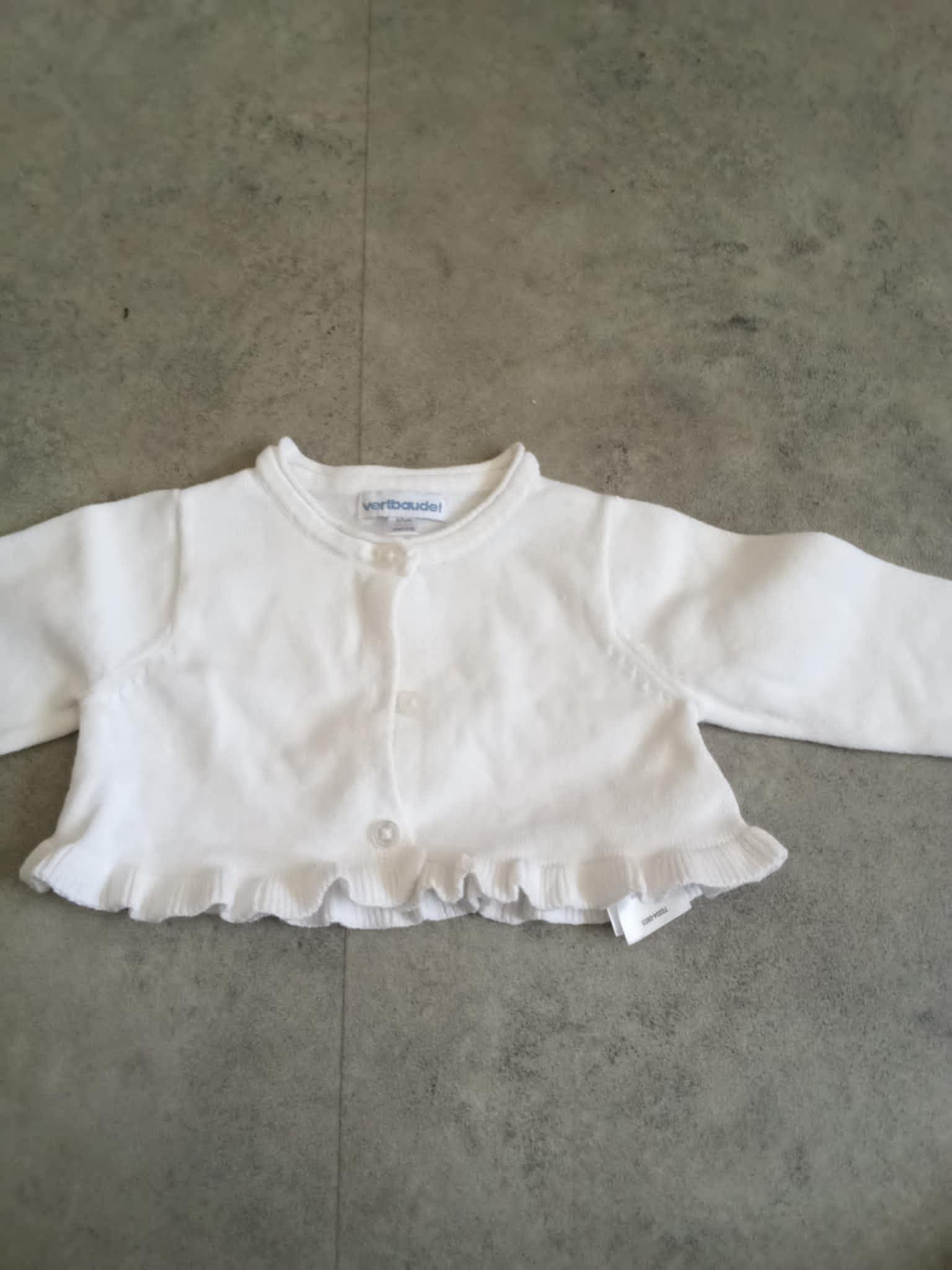 troc de troc petit gilet blanc court 6 mois  marque vert baudet image 2