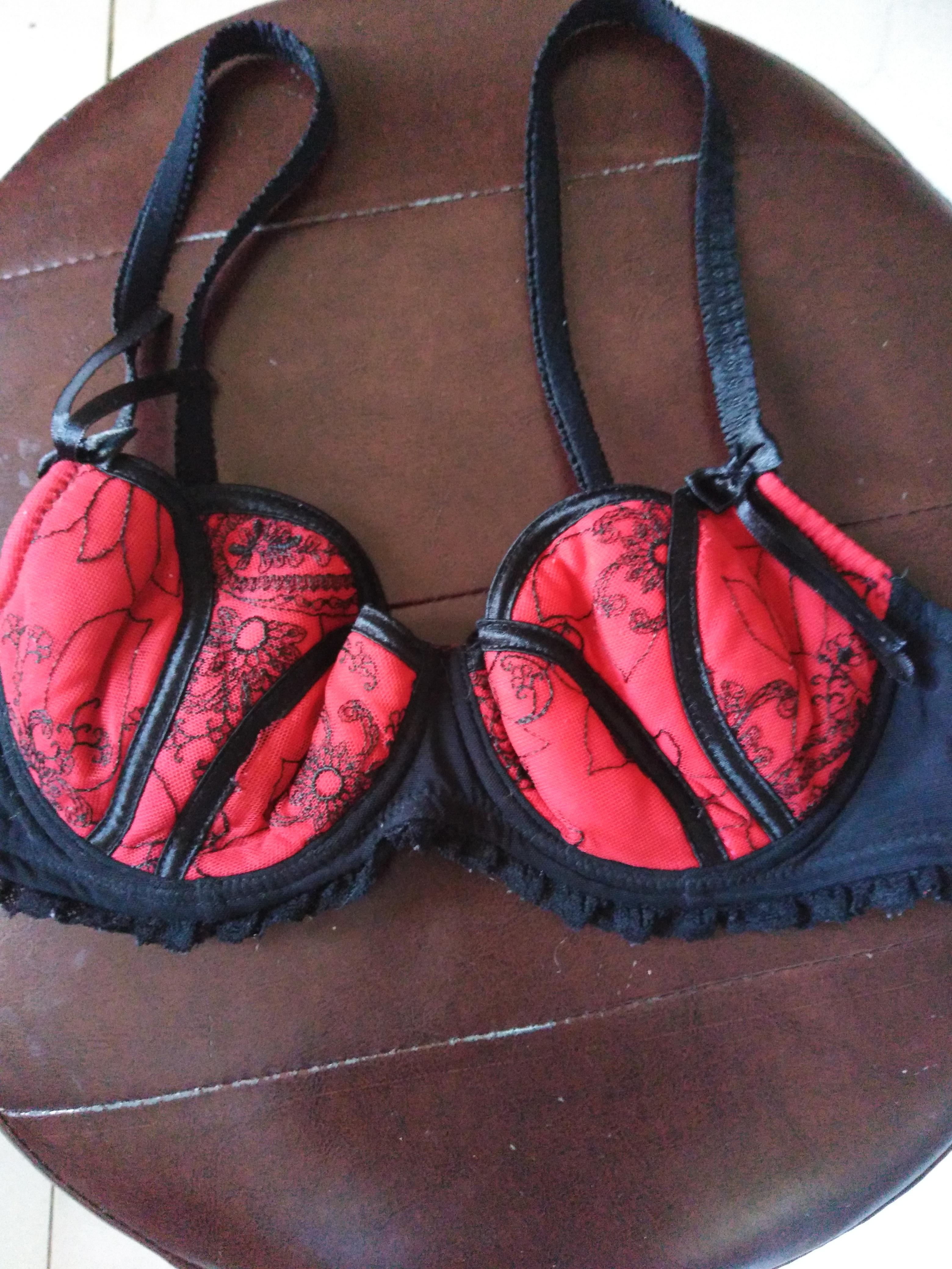 troc de troc soutien gorge rouge et noir 90b image 0