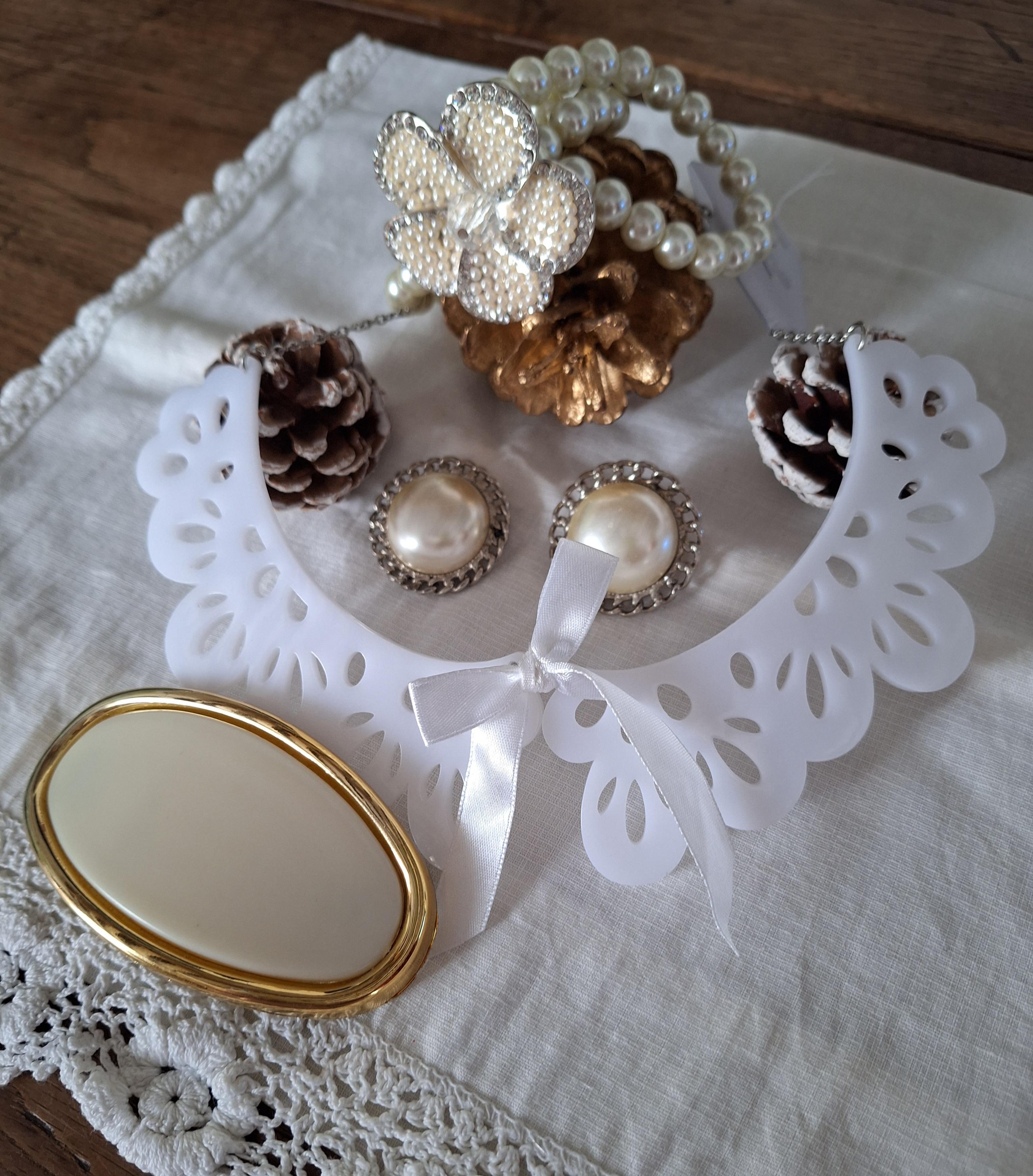 troc de troc lot 4 articles : bo vintage & bracelet perles, collier et grosse image 0