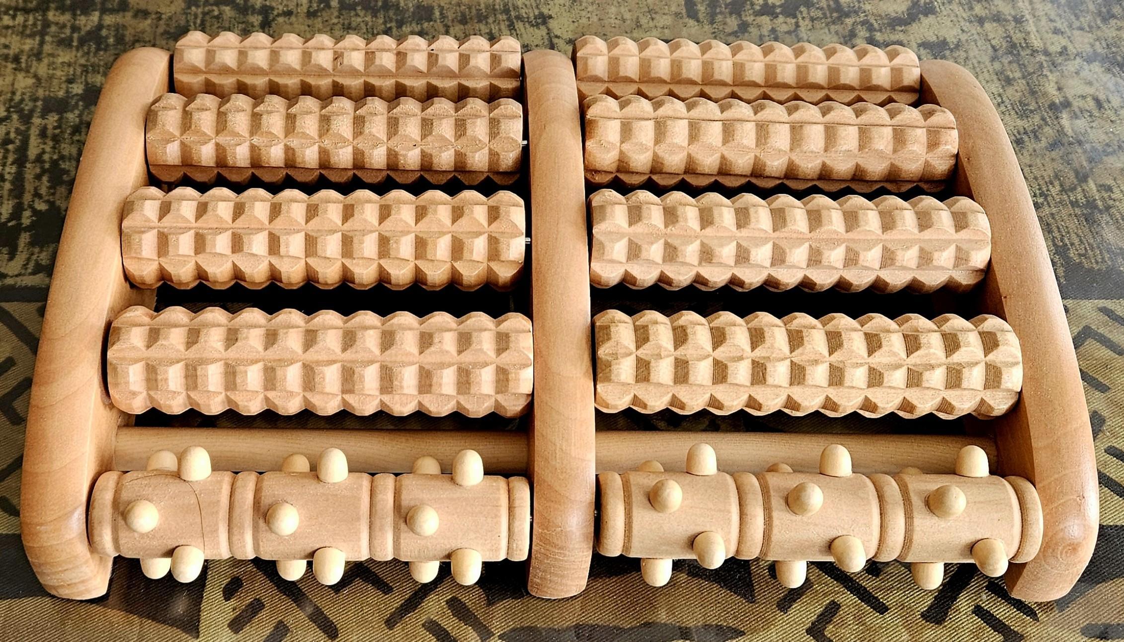 troc de troc masseur de pieds en bois avec rouleaux image 0
