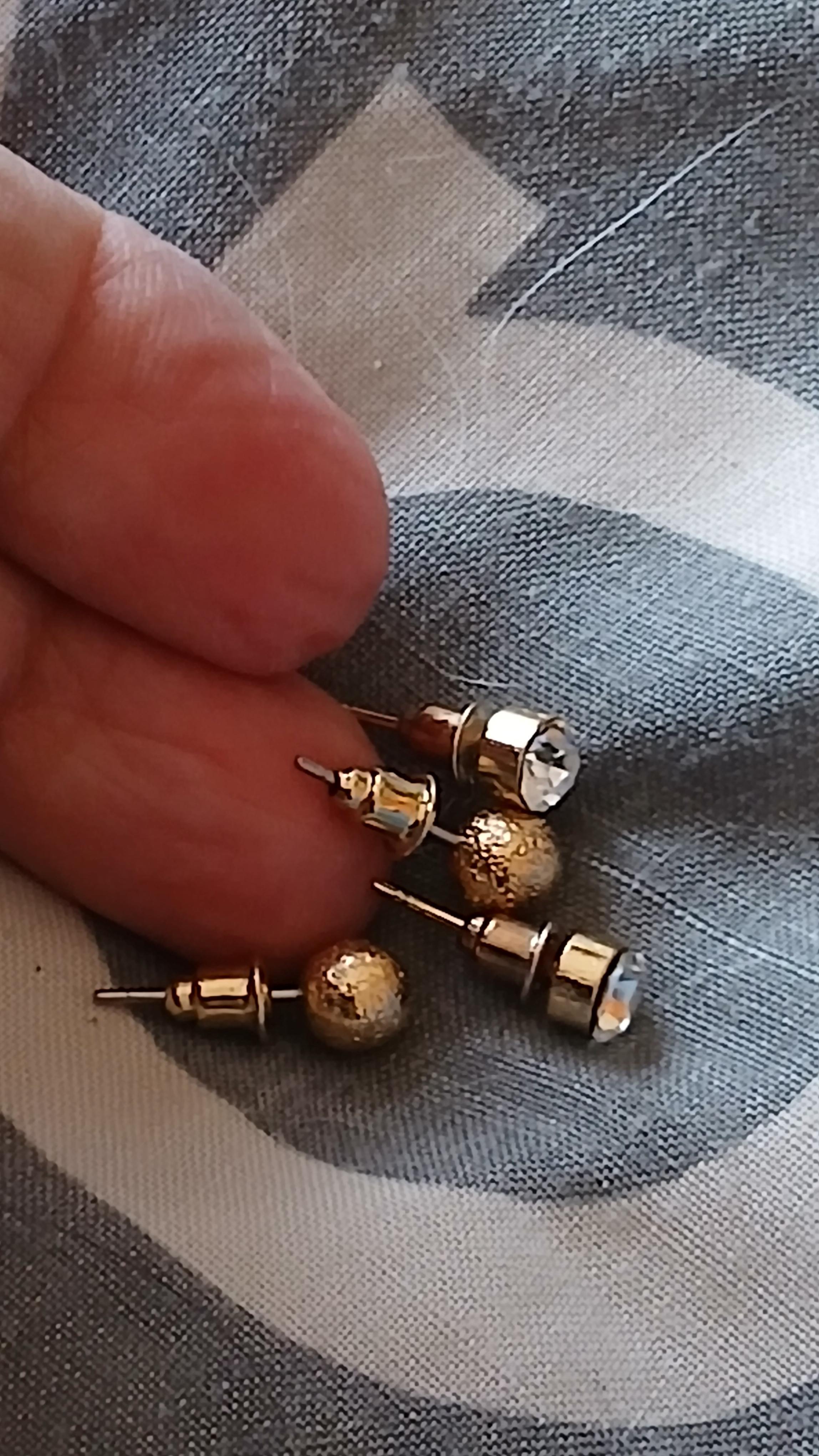 troc de troc deux paires de boucles d oreilles image 1